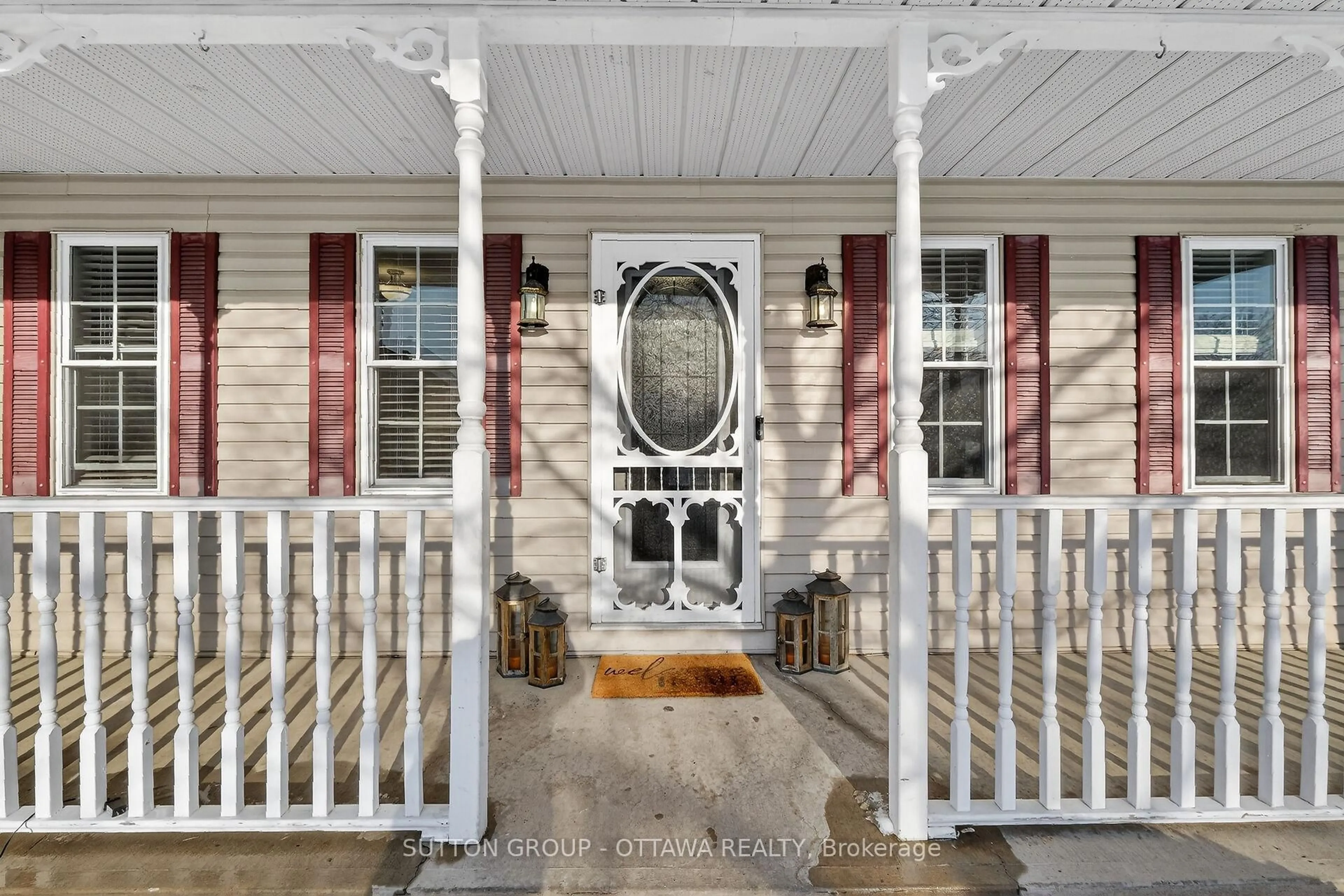 Indoor entryway for 2273 Cecile Cres, Clarence-Rockland Ontario K4K 1S2