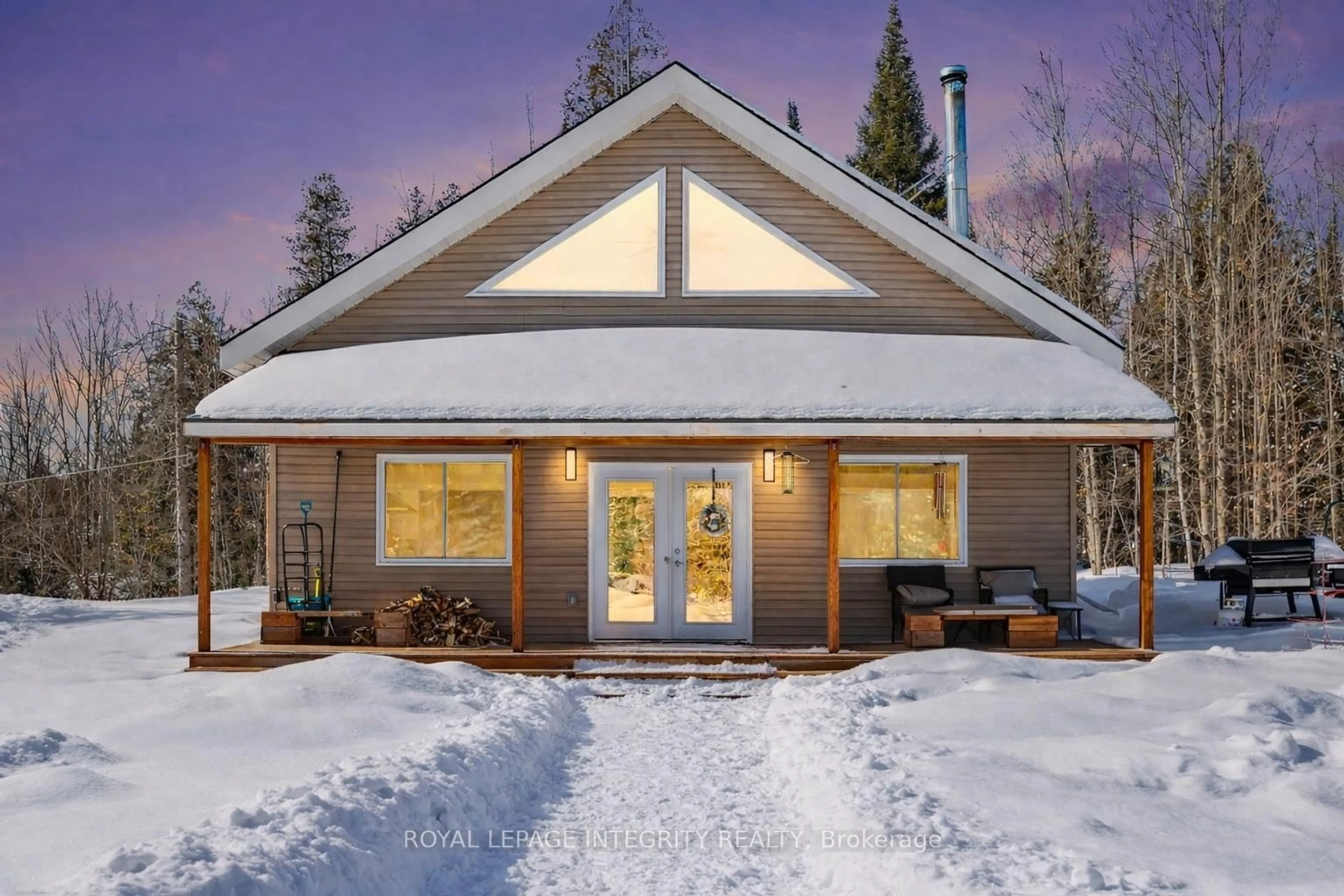 Home with vinyl exterior material, unknown for 154 Proulx Lane, Lanark Ontario K0G 1K0