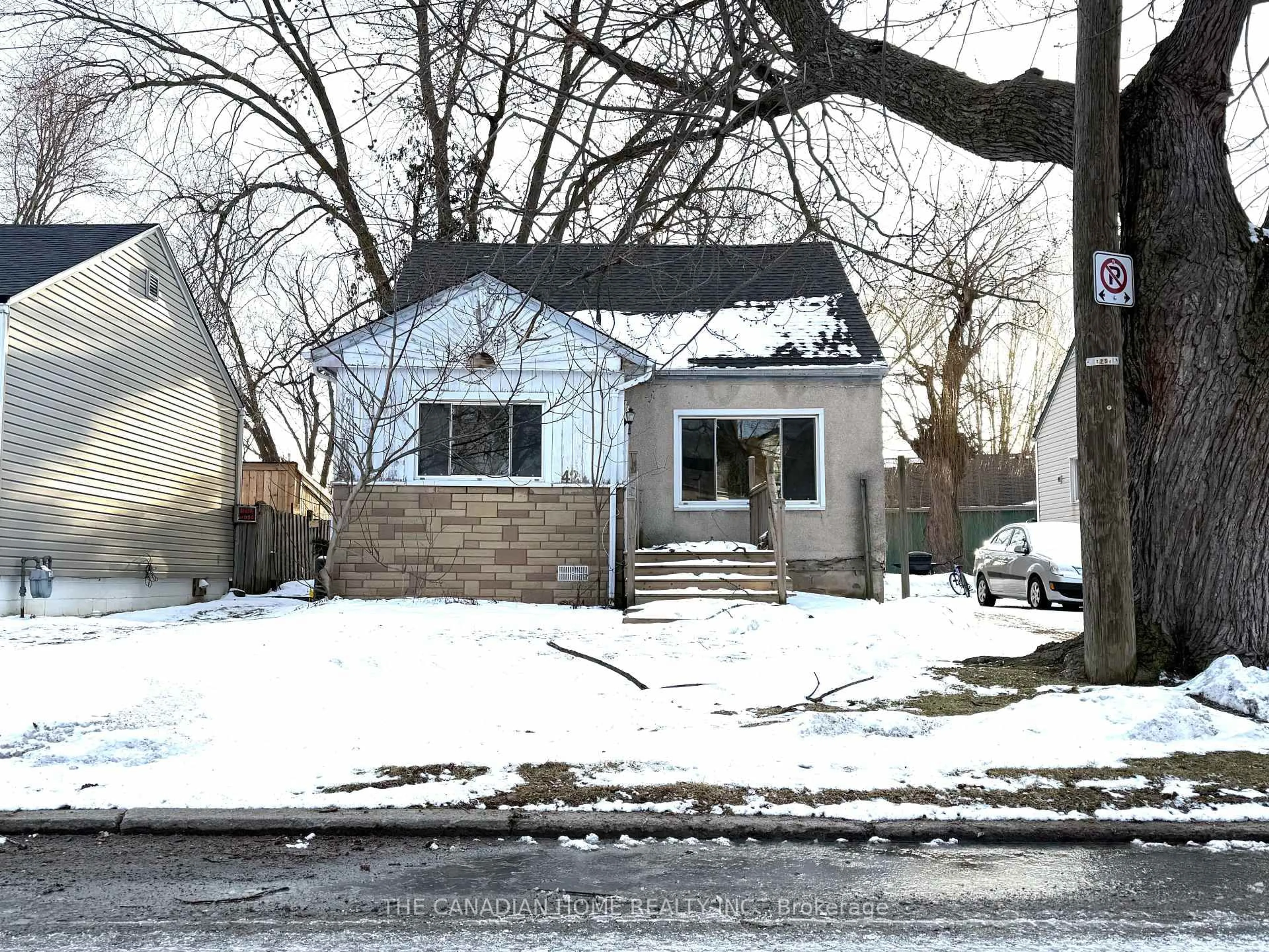 Unknown for 42 Union St, St. Catharines Ontario L2S 2R2