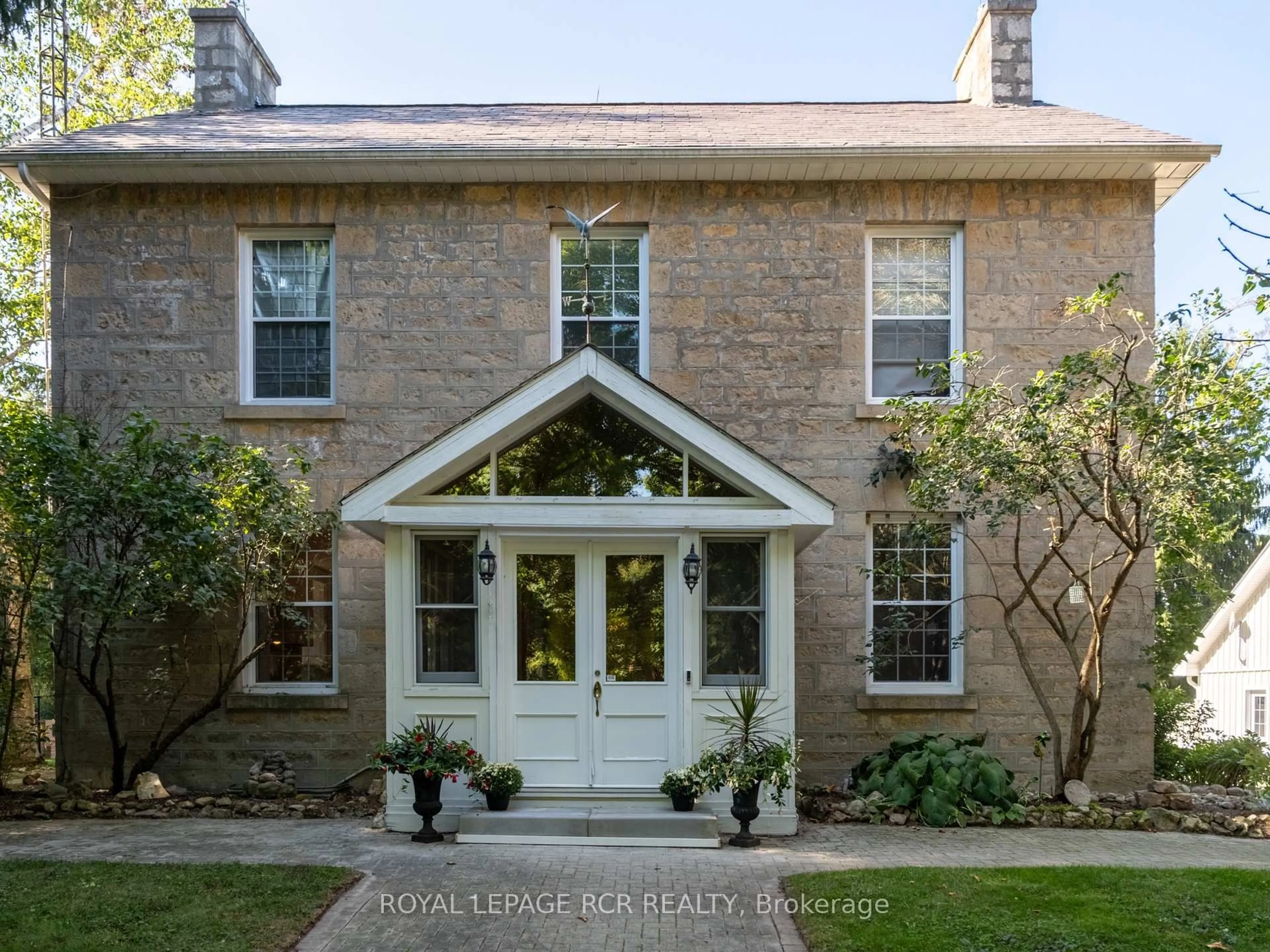 Home with brick exterior material, street for 7528 Sixth Line, Centre Wellington Ontario N0B 1S0