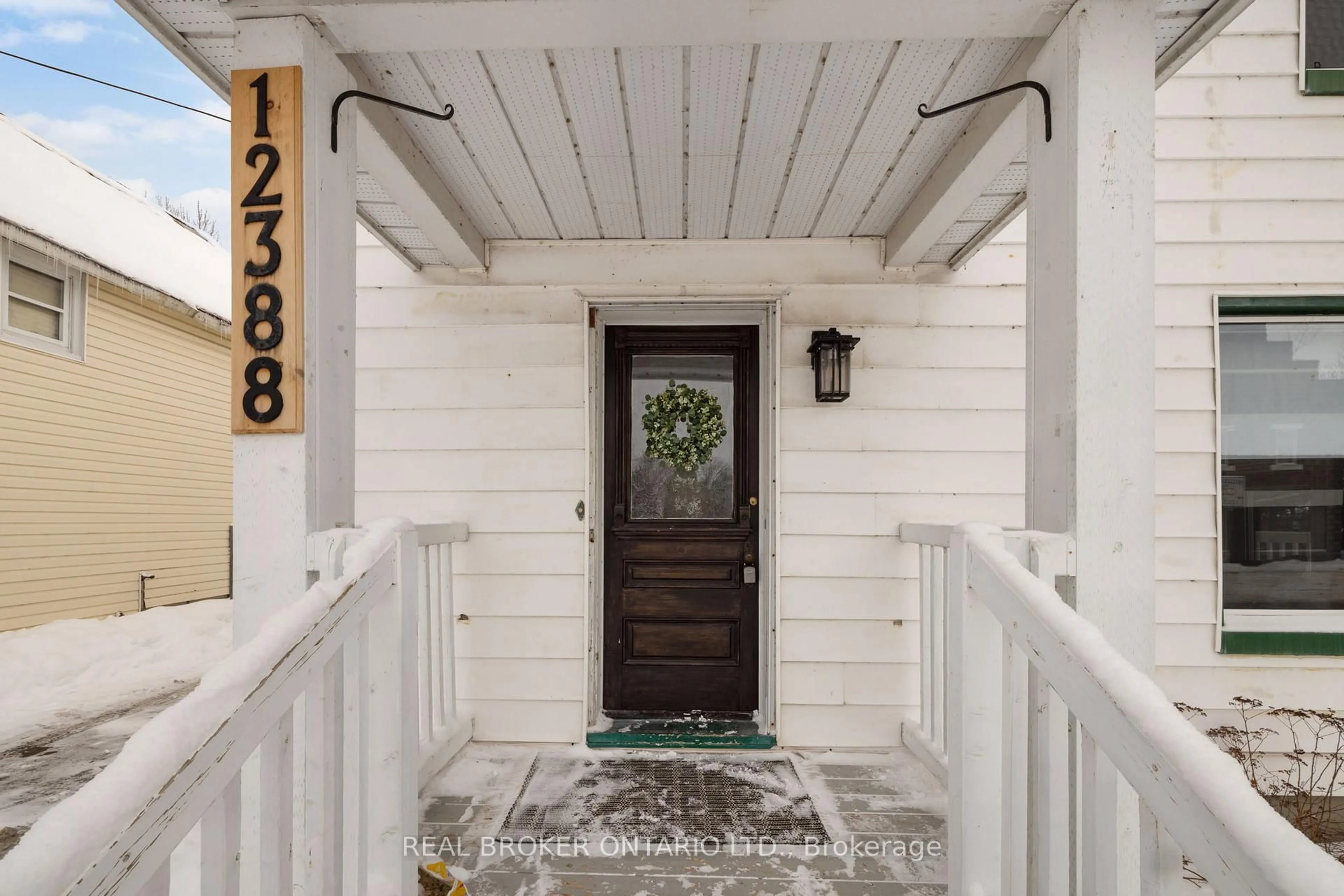 Indoor entryway for 12388 County  18 Rd, South Dundas Ontario K0C 2H0