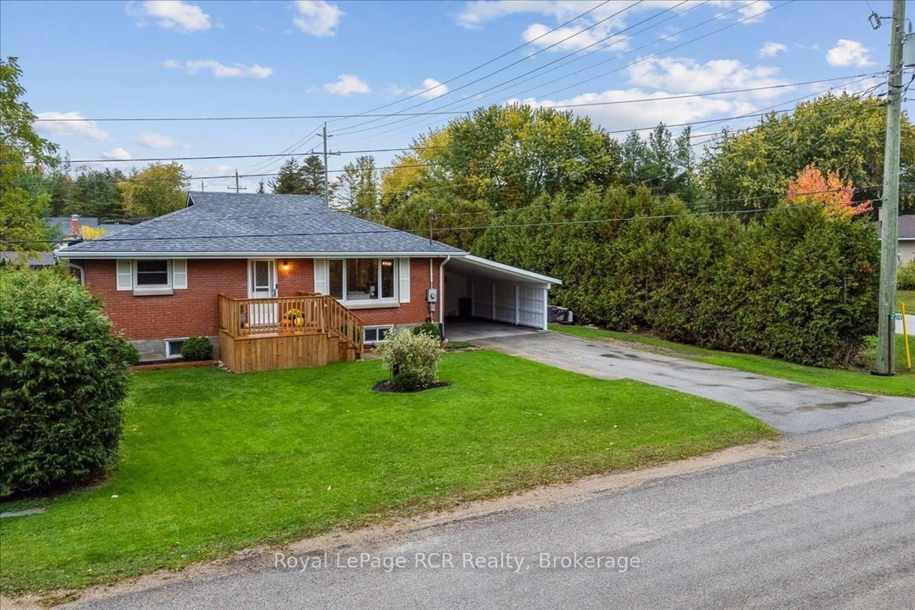 A pic from outside/outdoor area/front of a property/back of a property/a pic from drone, street for 224 Finden St, Georgian Bluffs Ontario N4K 6V5