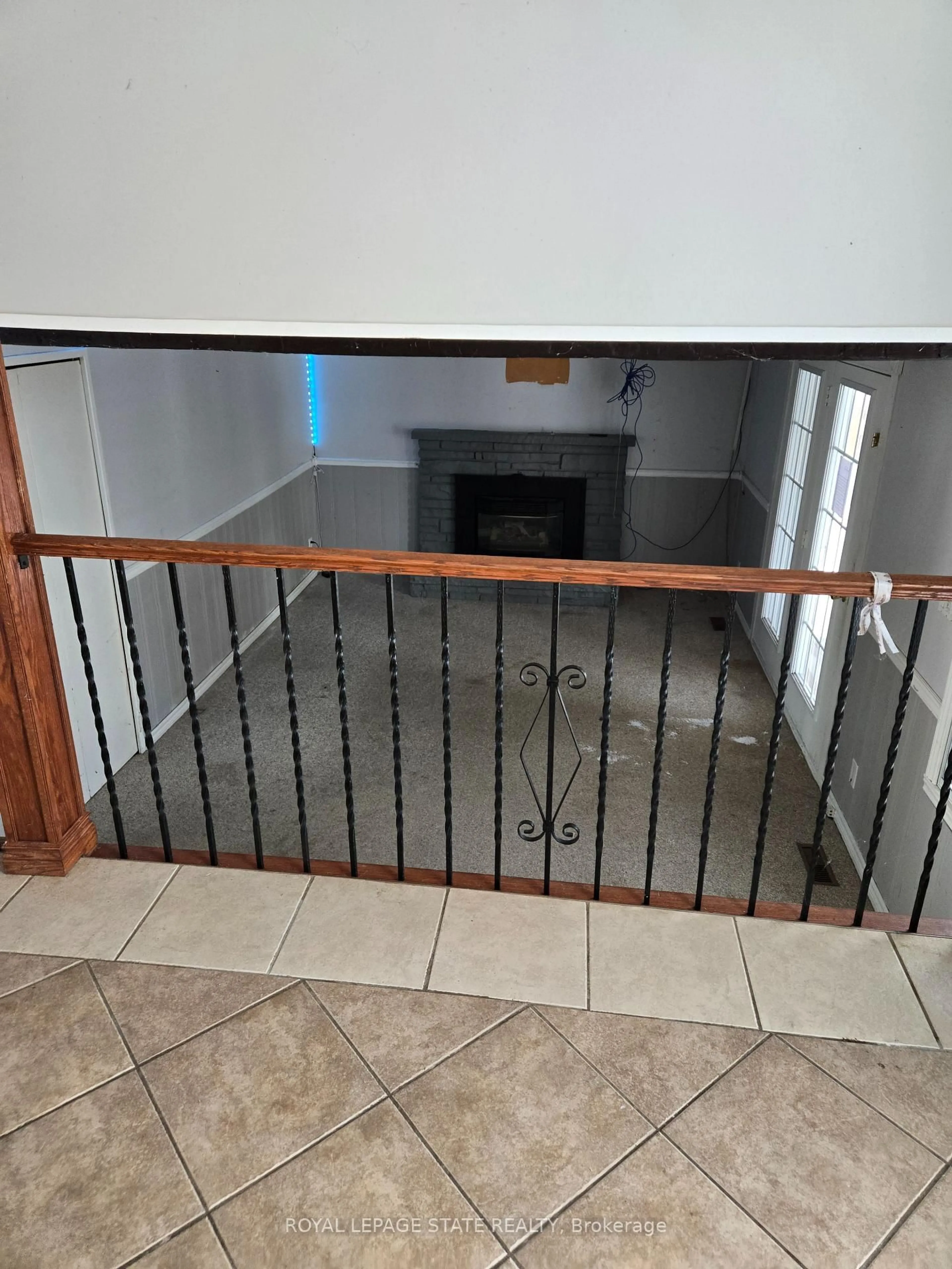 Stairs for 76 Ramblewood Way, Kitchener Ontario N2N 1G7