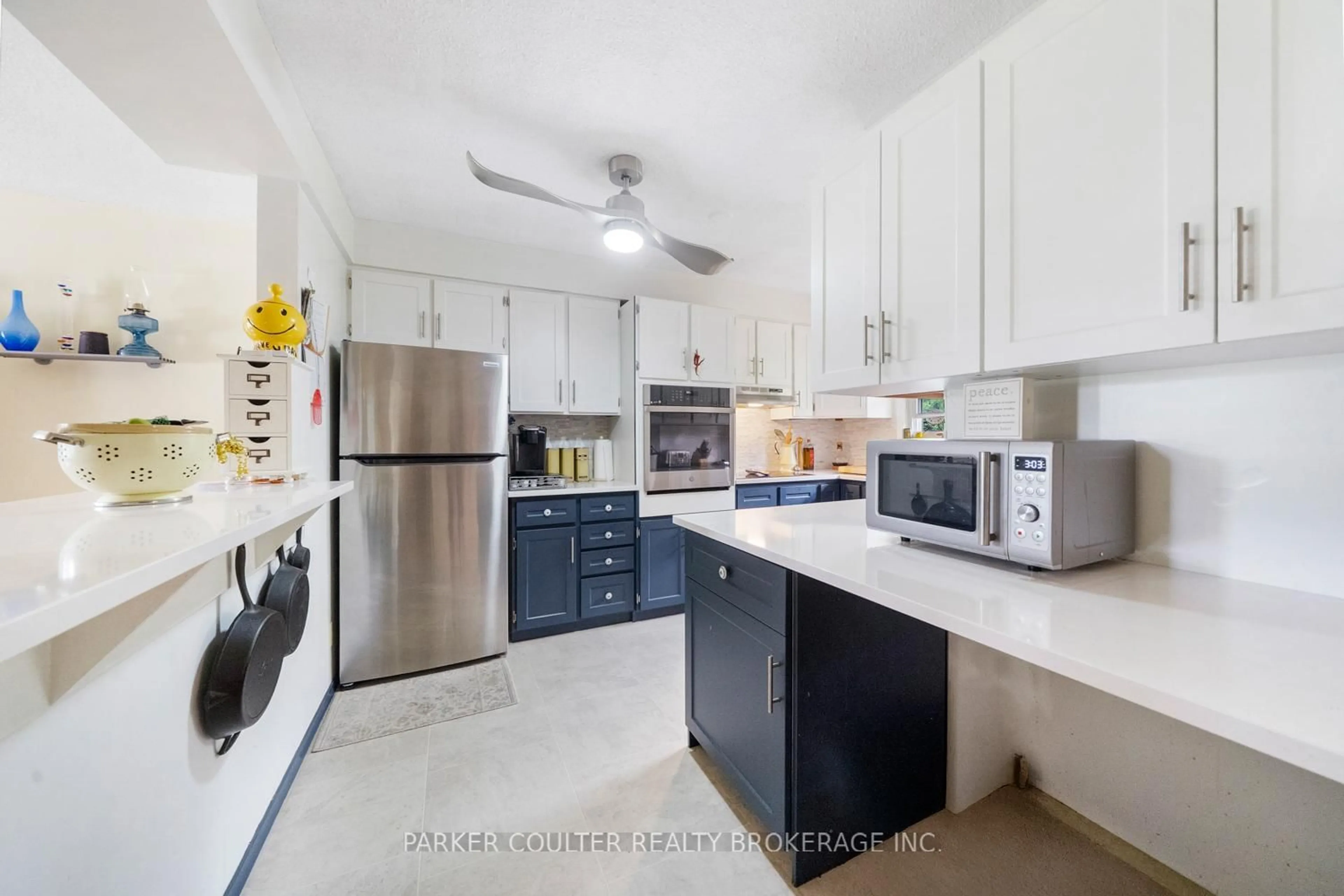 Unknown for 236 Queen St, Burk's Falls Ontario P0A 1C0