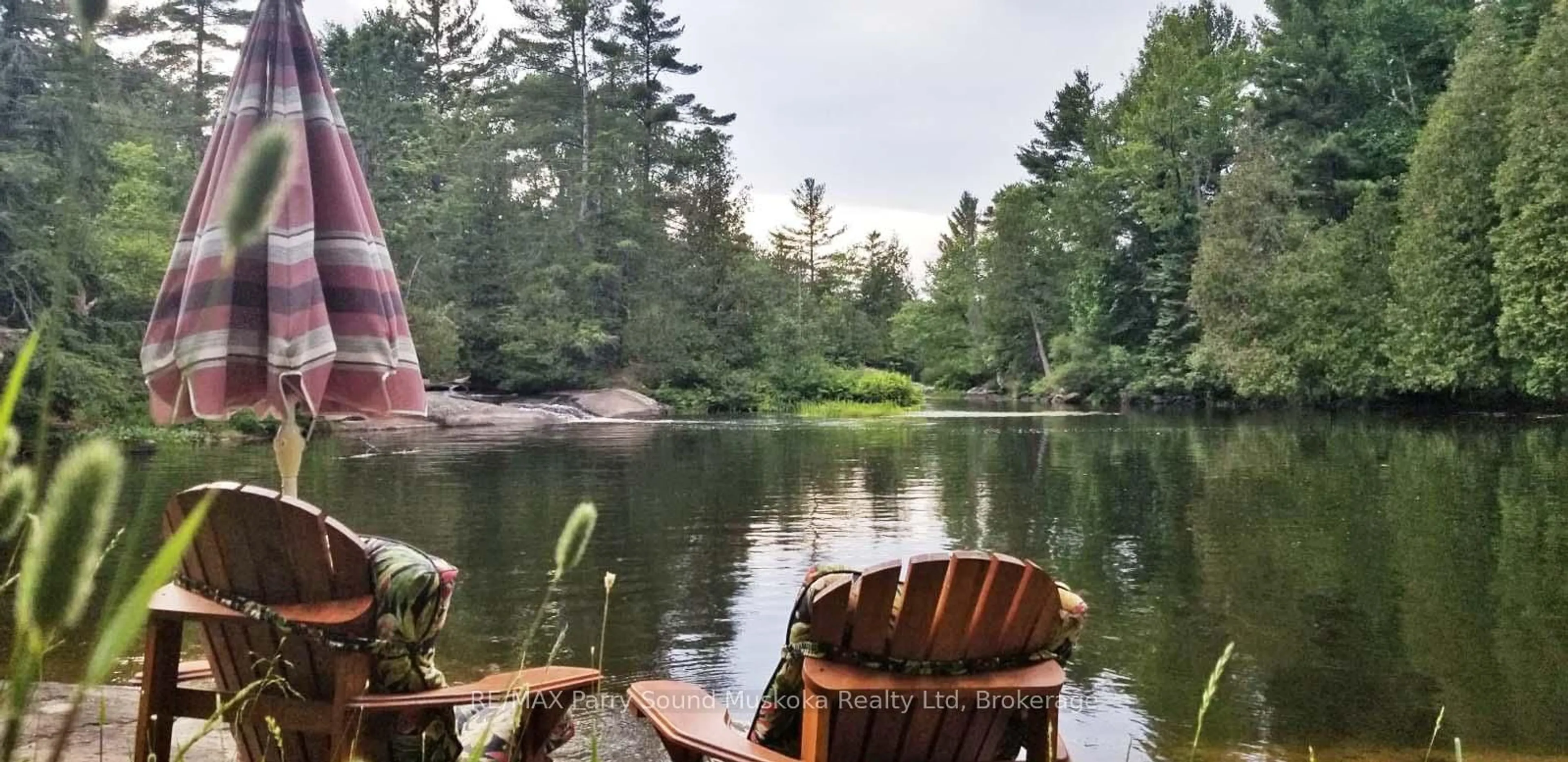 Patio, water/lake/river/ocean view for 37 LYNBERRY Dr, Seguin Ontario P2A 2W9