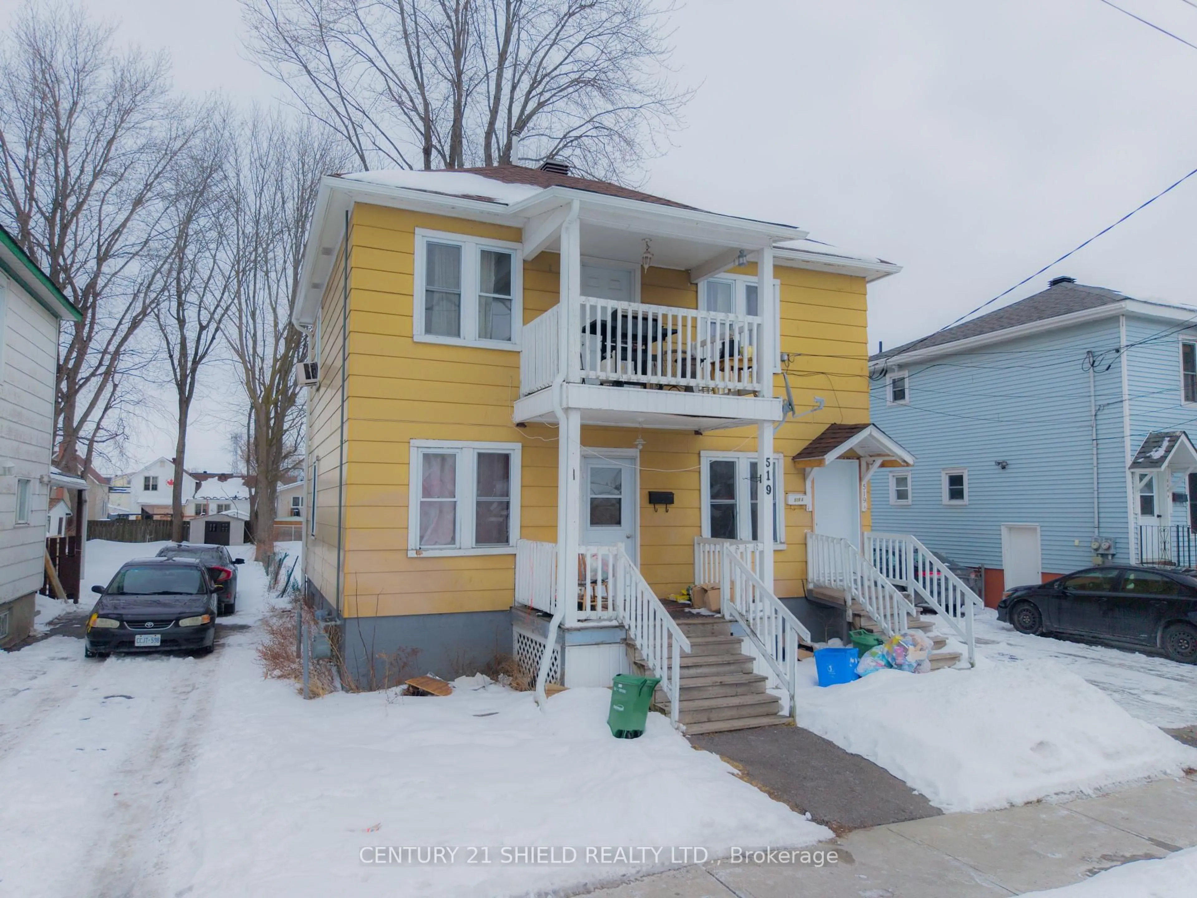 A pic from outside/outdoor area/front of a property/back of a property/a pic from drone, street for 519 & 519A York St, Cornwall Ontario K6J 3Z9