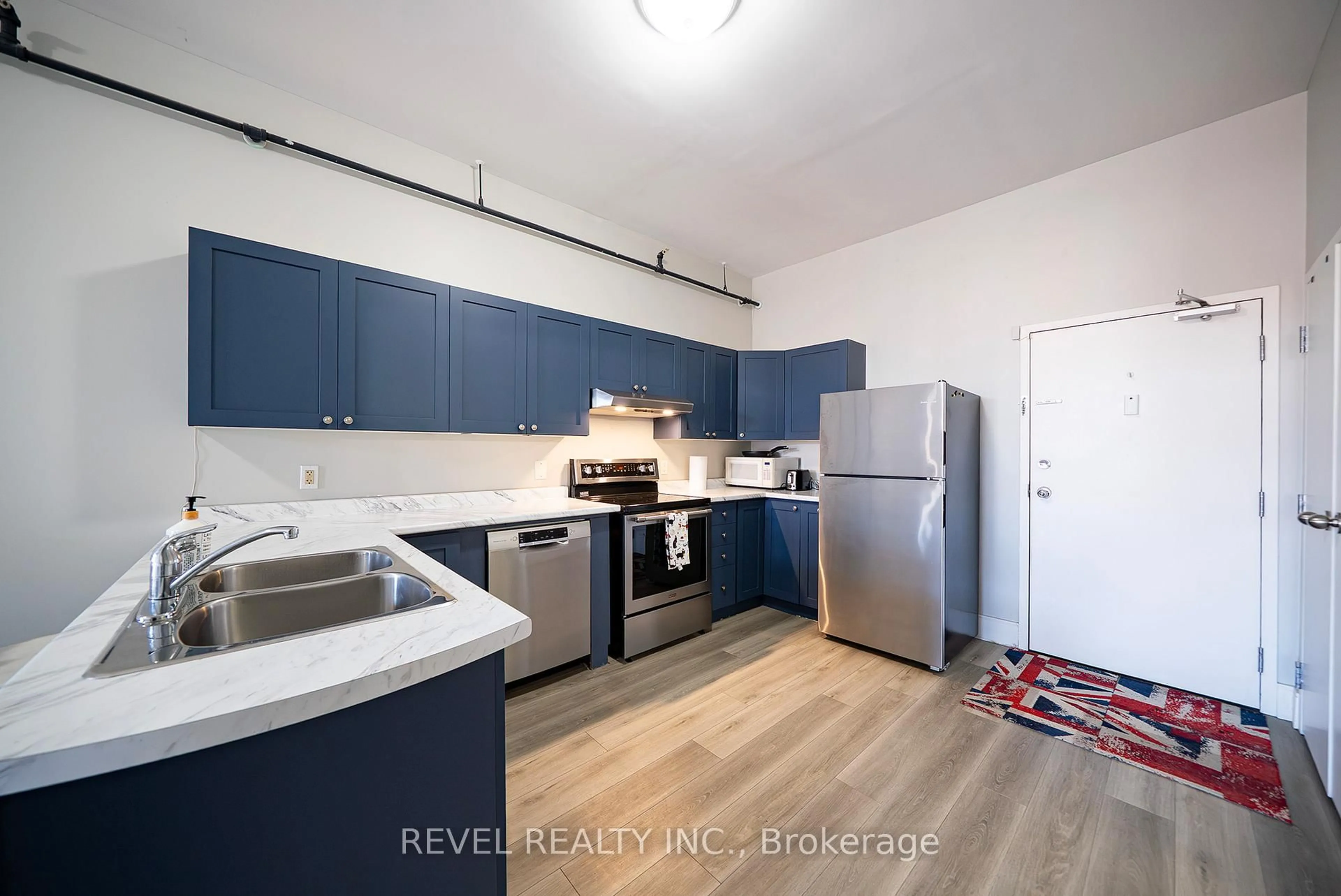 Standard kitchen, unknown for 150 Colborne St #407, Brantford Ontario N3R 7J4