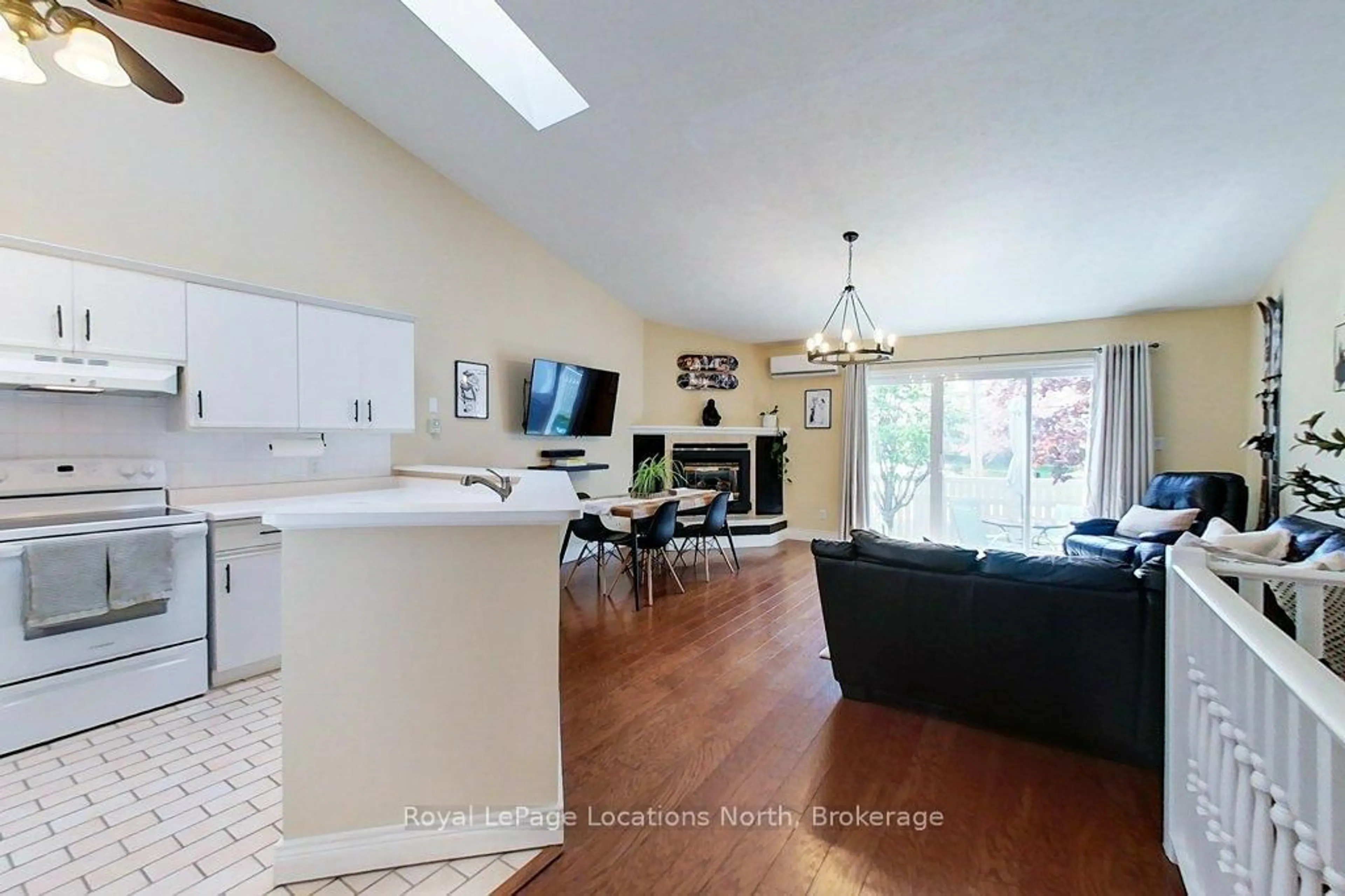 Open concept kitchen, ceramic/tile floor for 83 Victoria St #11, Meaford Ontario N4L 1R4