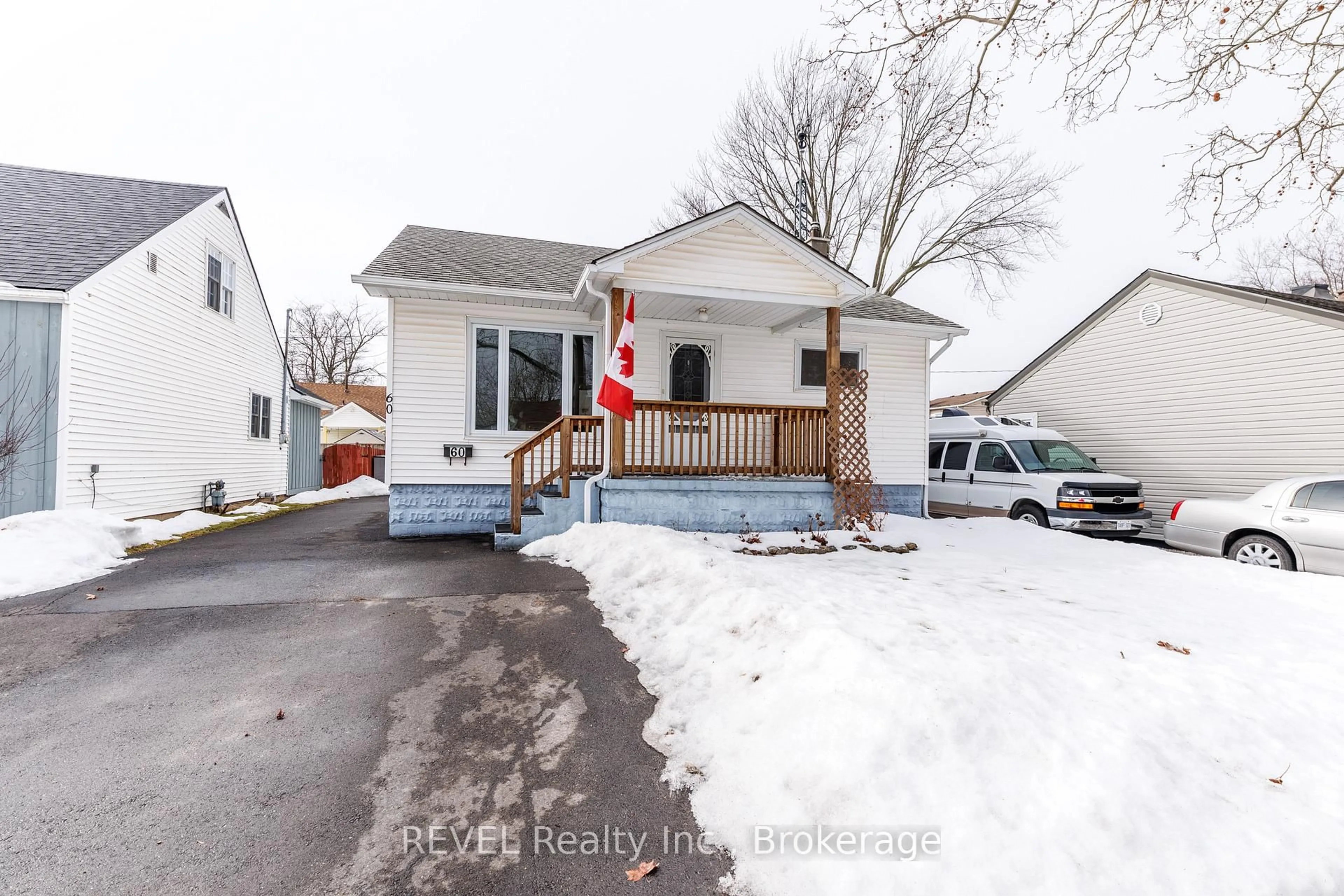 Unknown for 60 Nelles Rd, Welland Ontario L3B 2P2