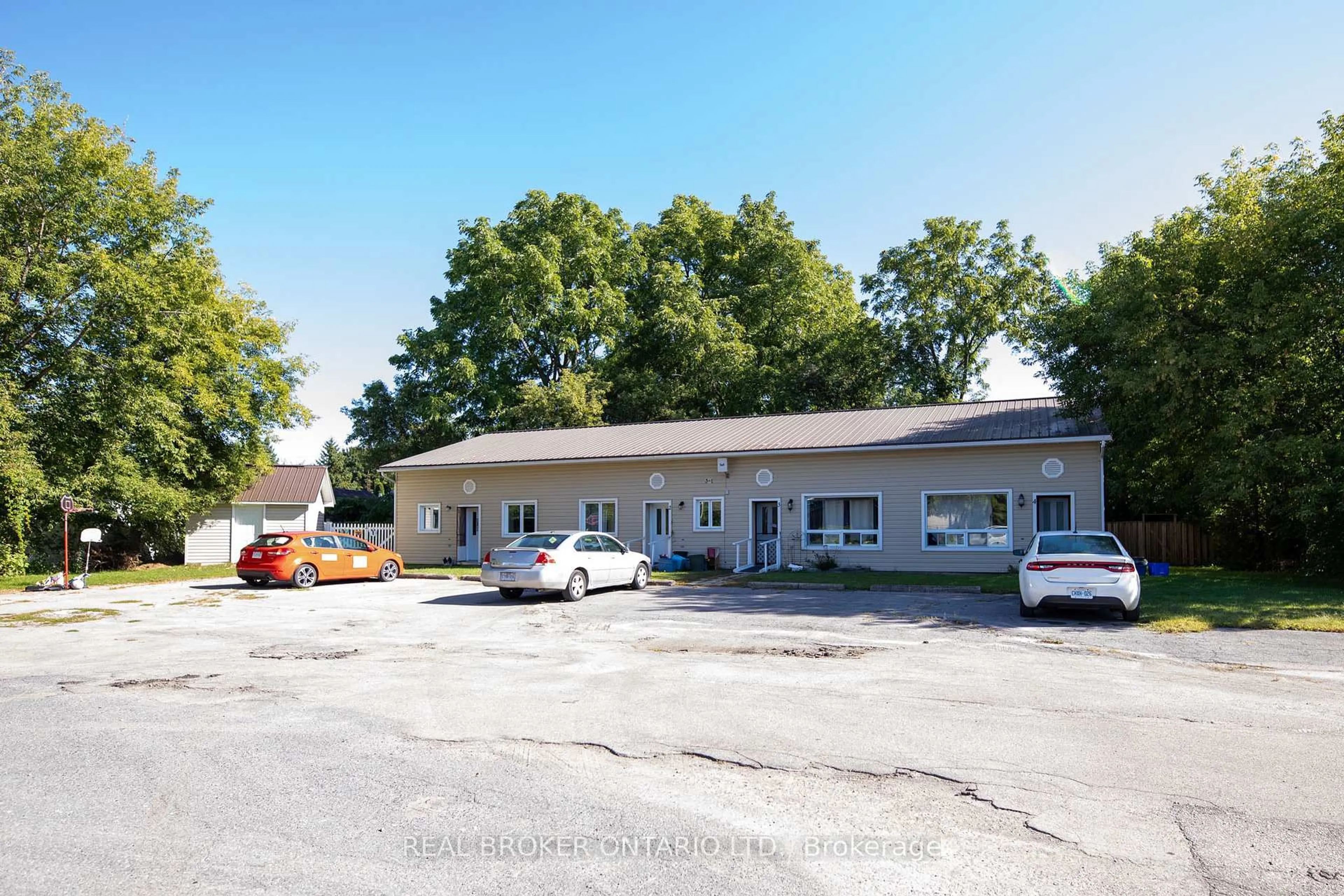 Unknown for 341 New St, Edwardsburgh/Cardinal Ontario K0E 1E0