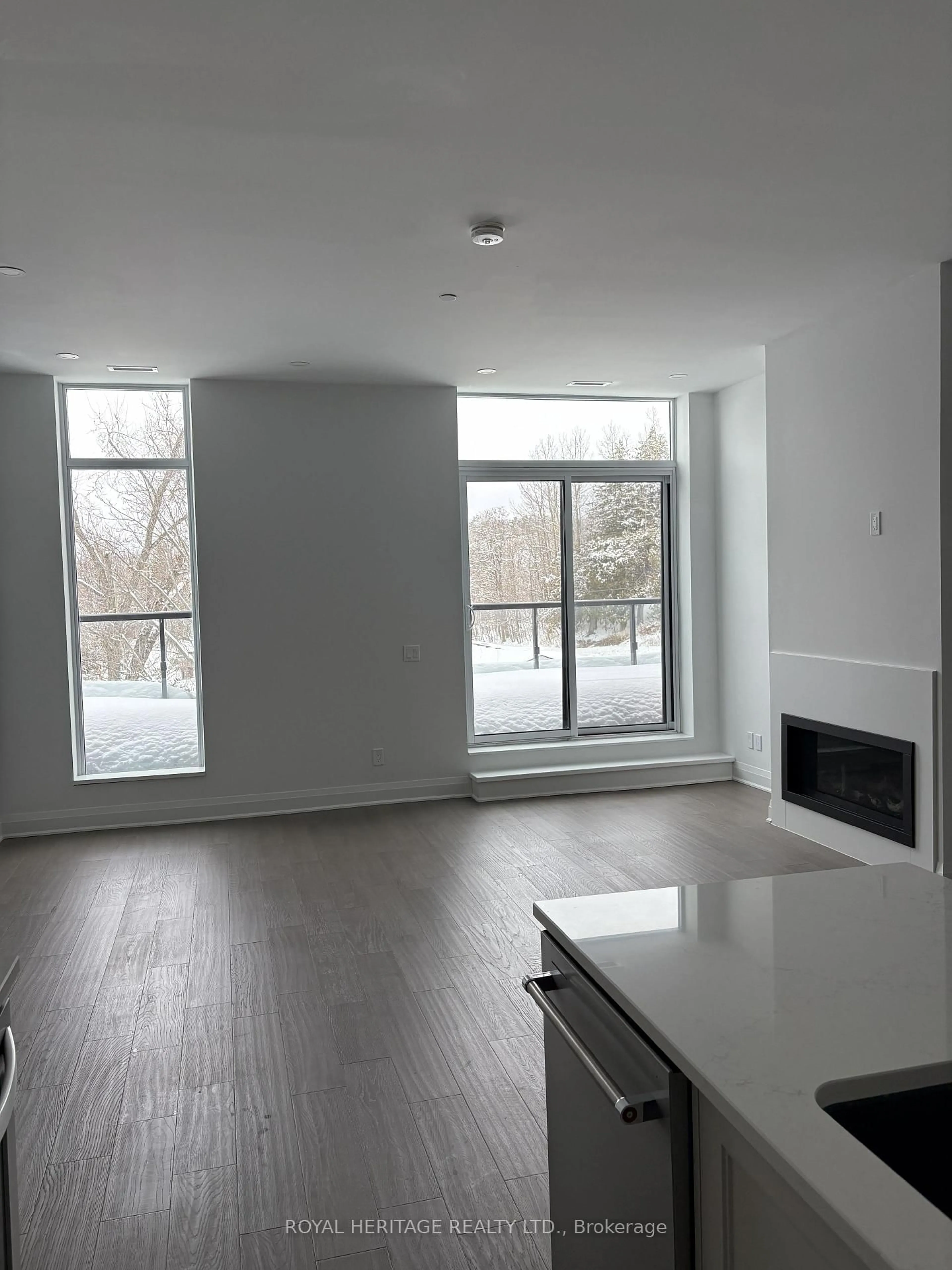 A pic of a room for 99 Louisa St #215, Kawartha Lakes Ontario K0M 1N0