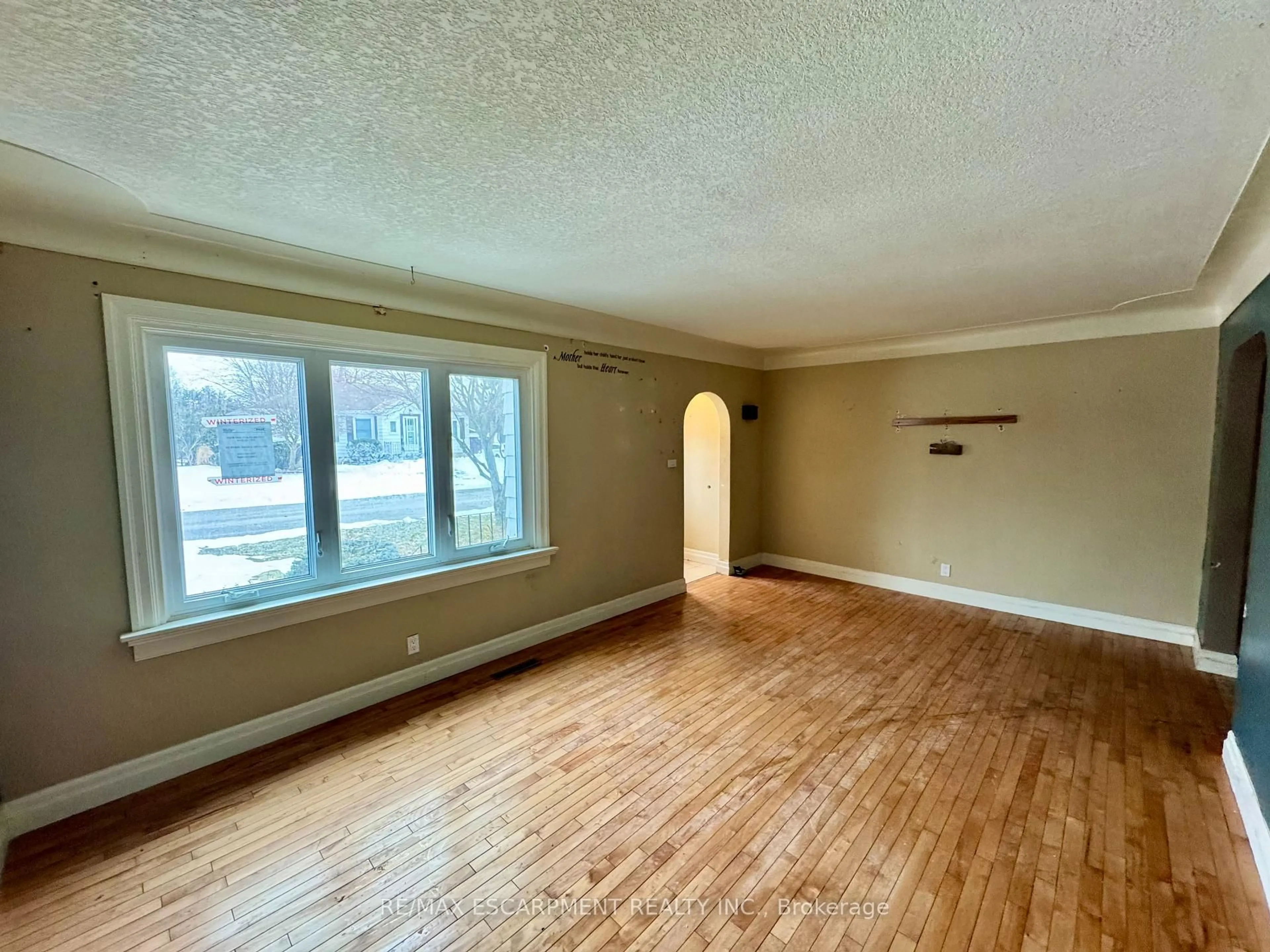 A pic of a room for 12 SPRUCE St, St. Thomas Ontario N5R 1N5