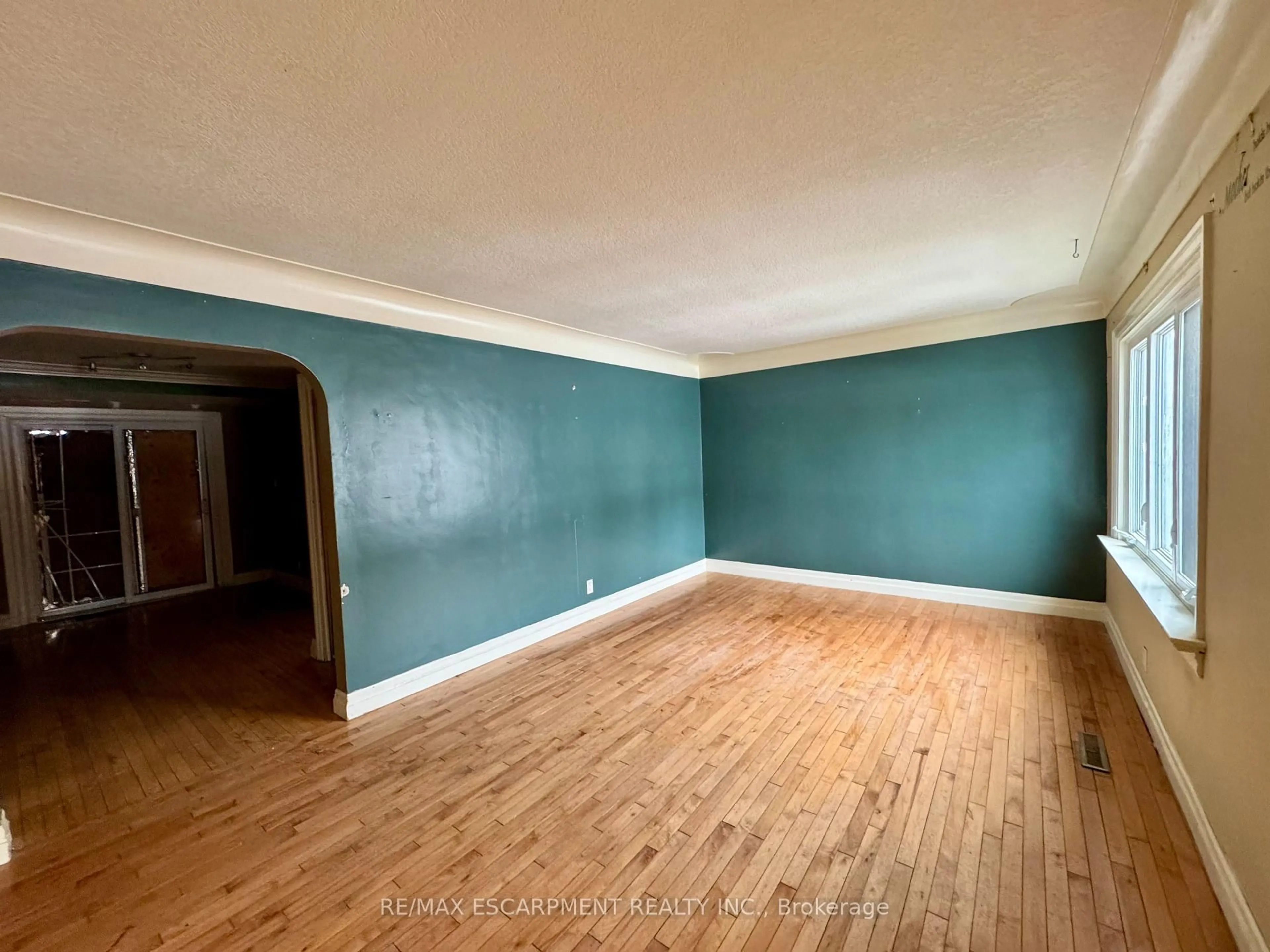 A pic of a room for 12 SPRUCE St, St. Thomas Ontario N5R 1N5