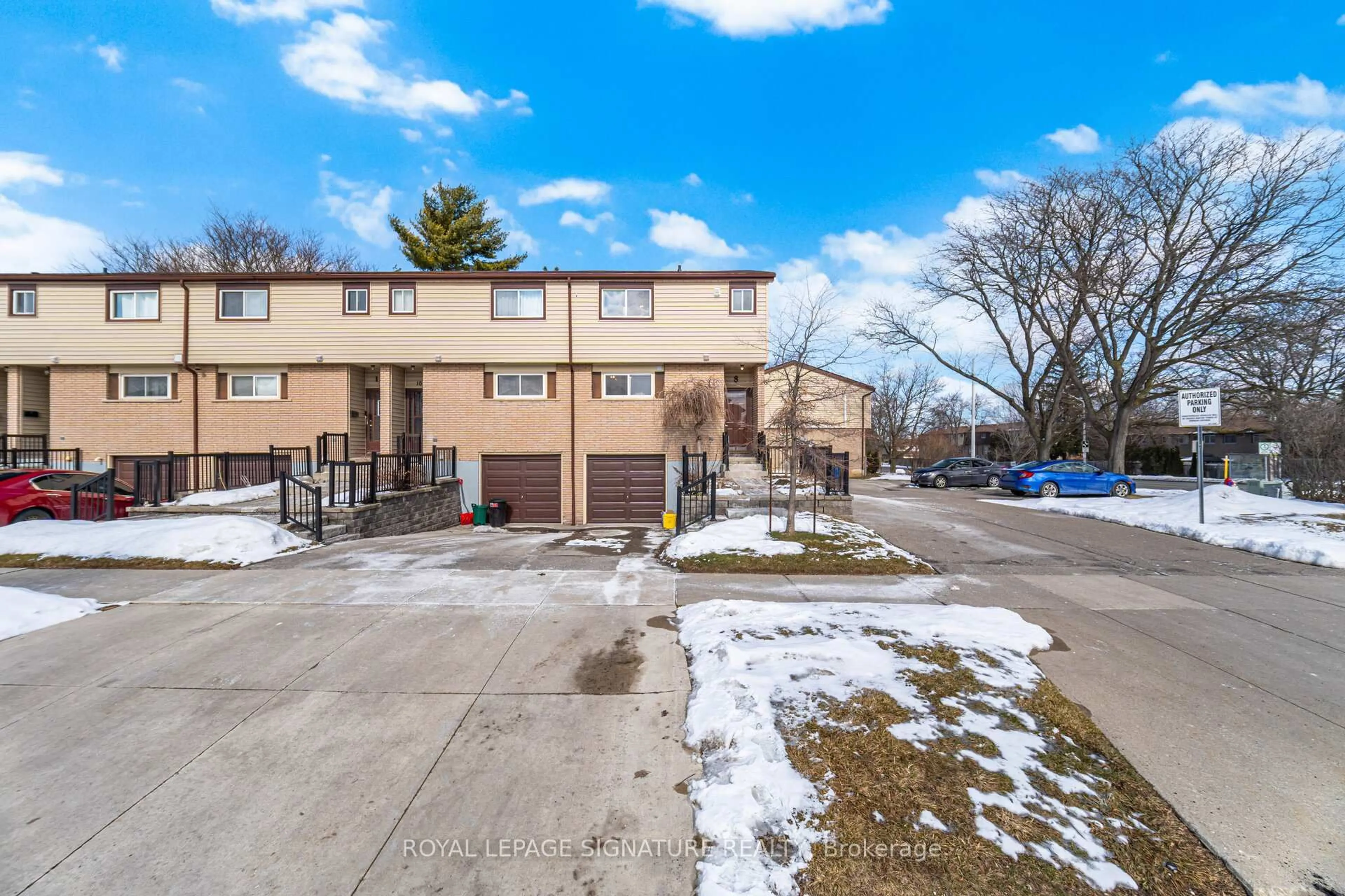 Unknown for 8 Claudette Gate, Hamilton Ontario L9B 1T5