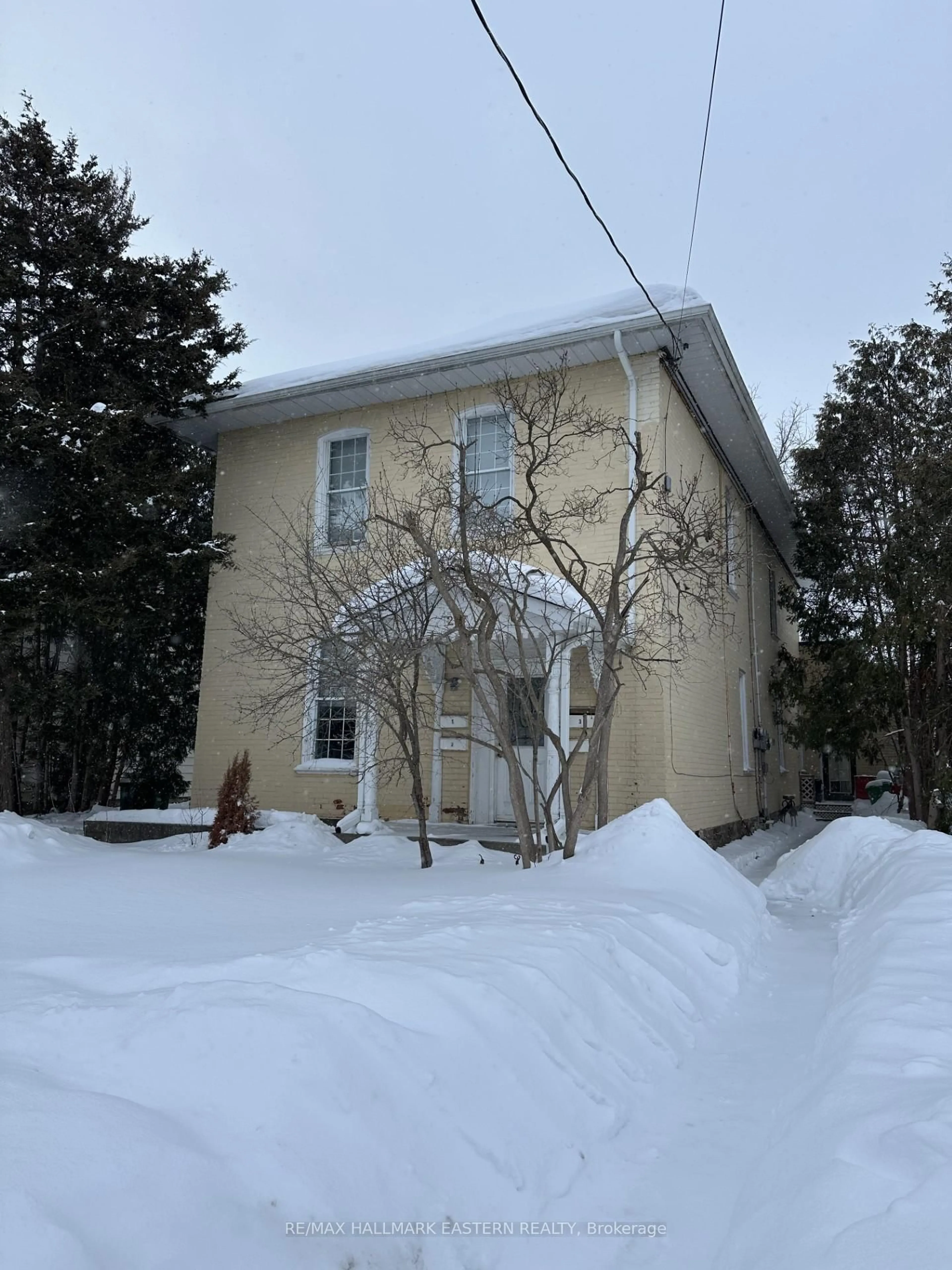 Unknown for 287 Stewart St, Peterborough Ontario K9J 3N2