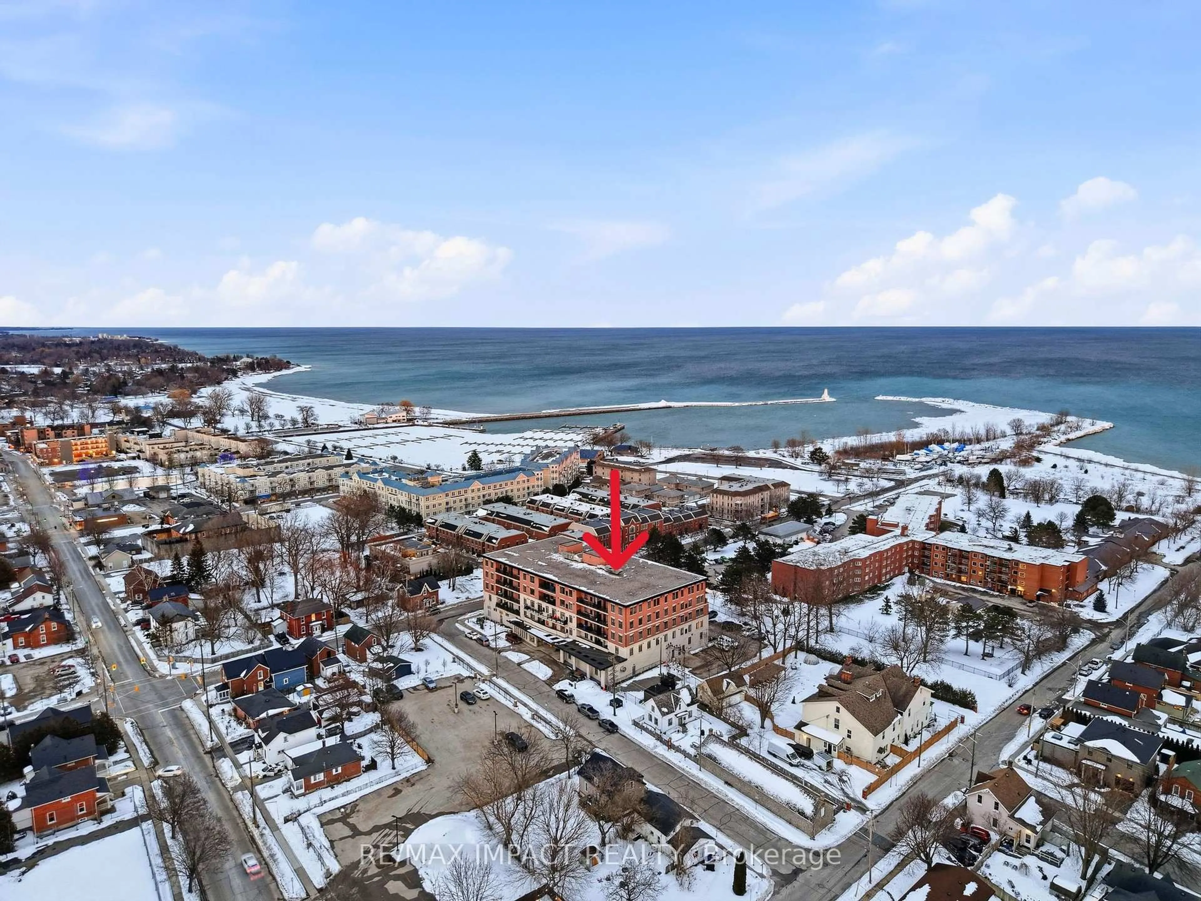 A pic from outside/outdoor area/front of a property/back of a property/a pic from drone, unknown for 135 Orr St #212, Cobourg Ontario K9A 0J6