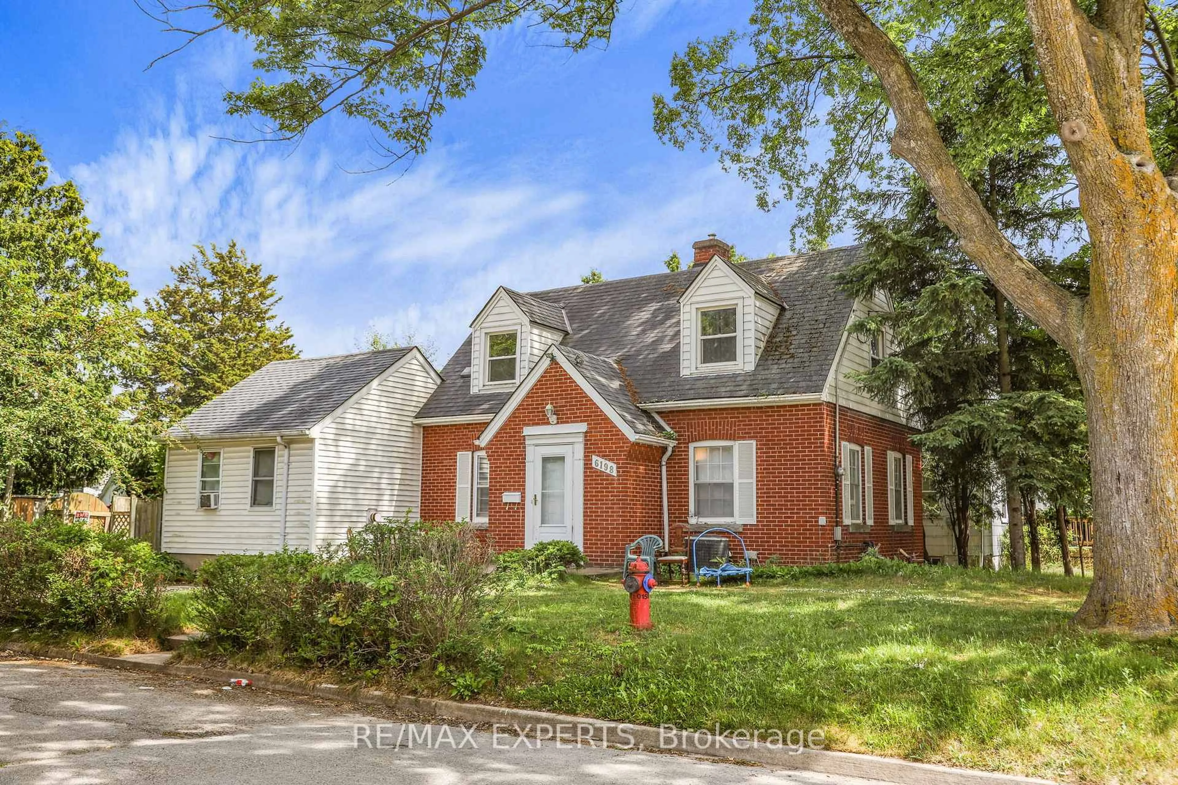 Home with brick exterior material, street for 6198 Delaware St, Niagara Falls Ontario L2G 2E8