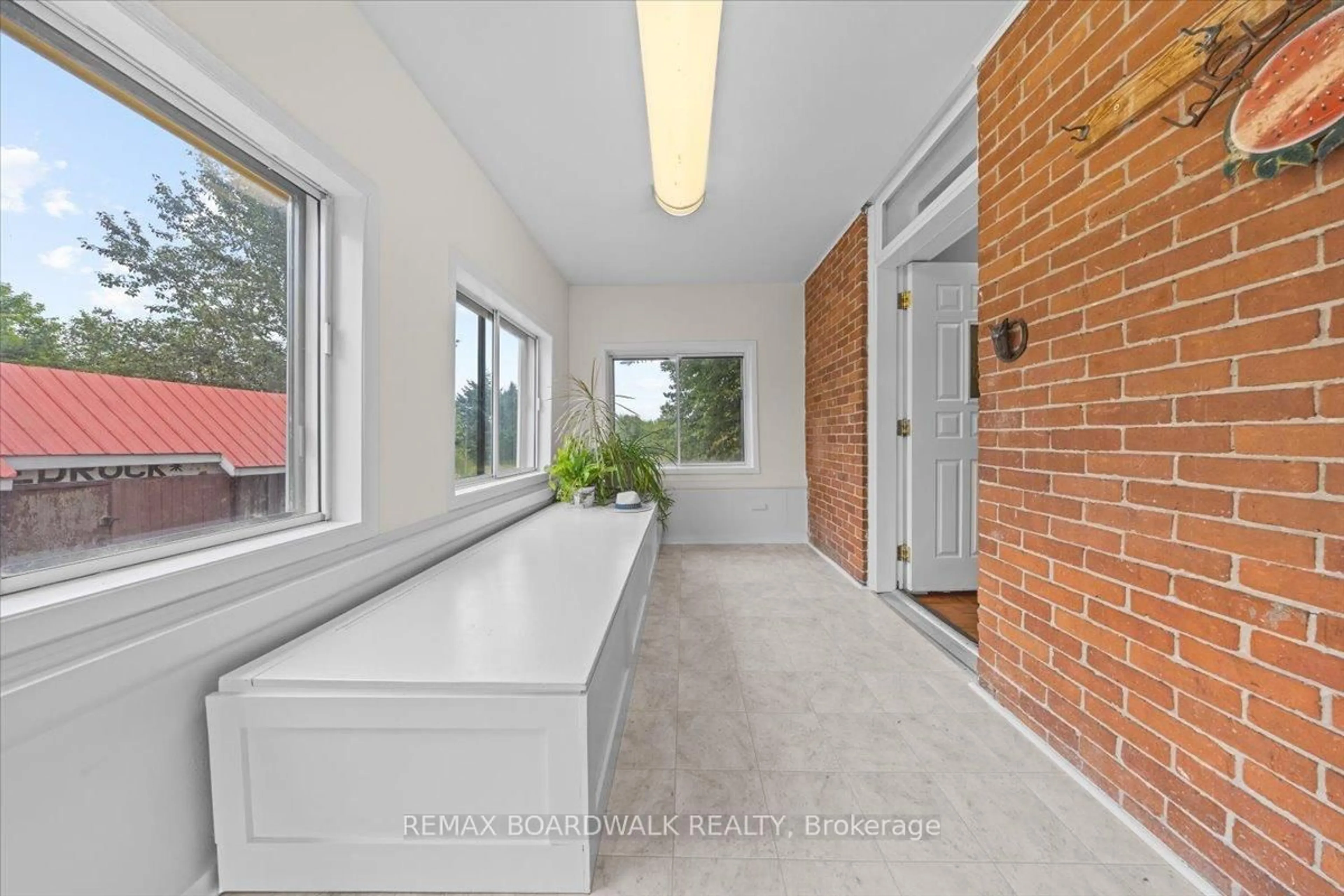 Indoor entryway for 3904 March Rd, Carp Ontario K0A 1L0