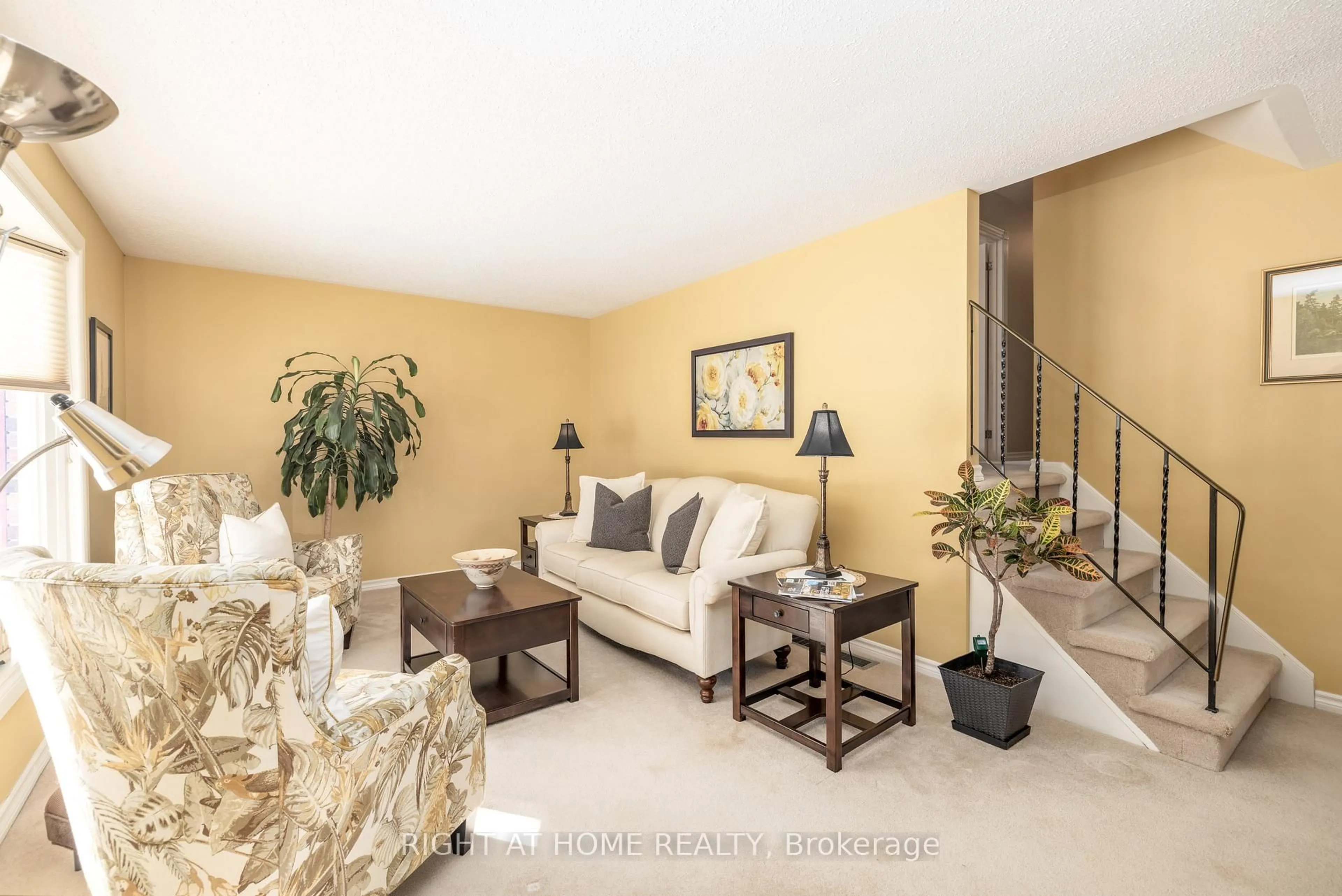 Living room with furniture, unknown for 31 Thorncliffe Dr, Belleville Ontario K8P 4L3