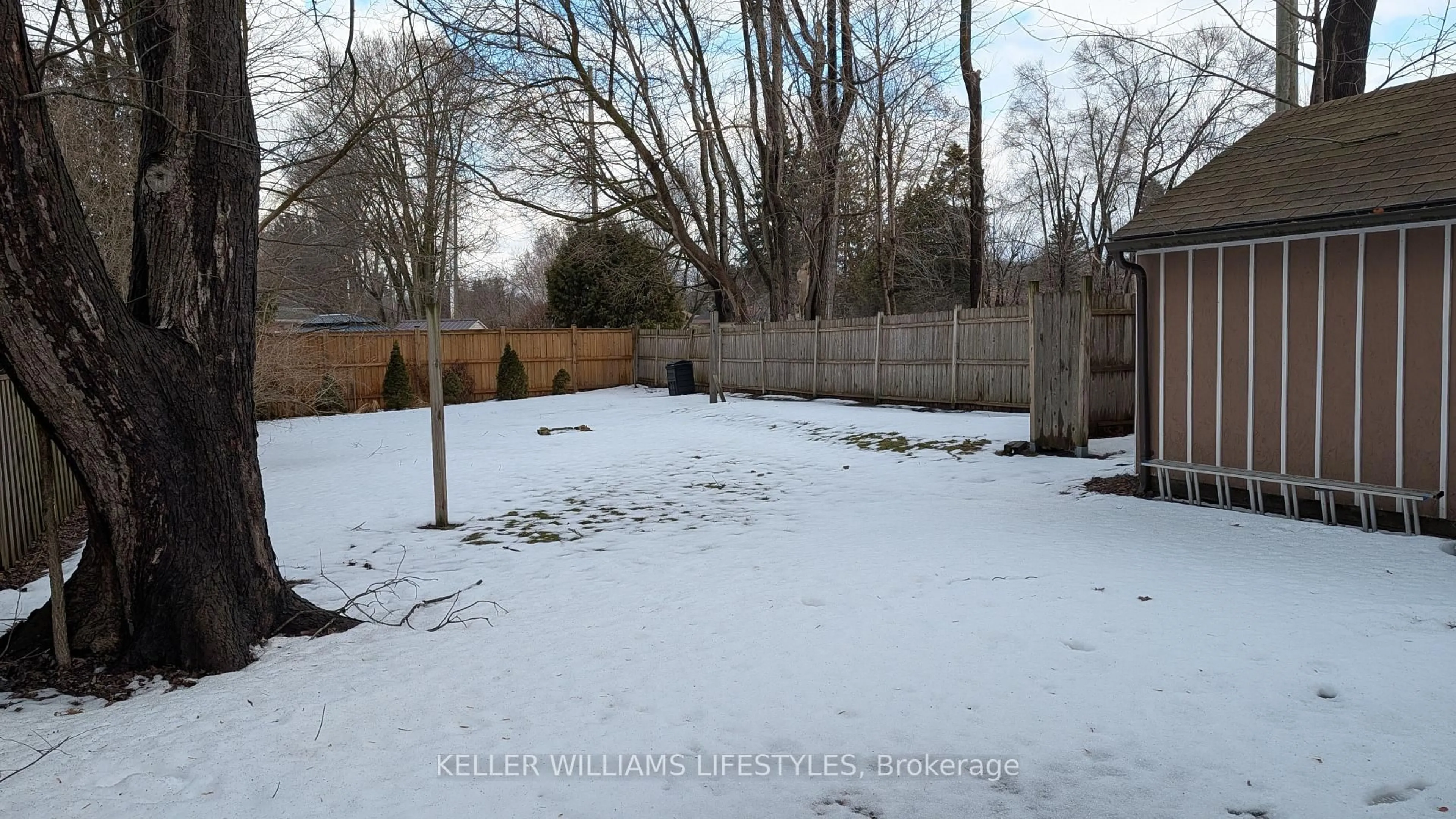 Unknown for 1004 HAMILTON Rd, London East Ontario N5W 1A5