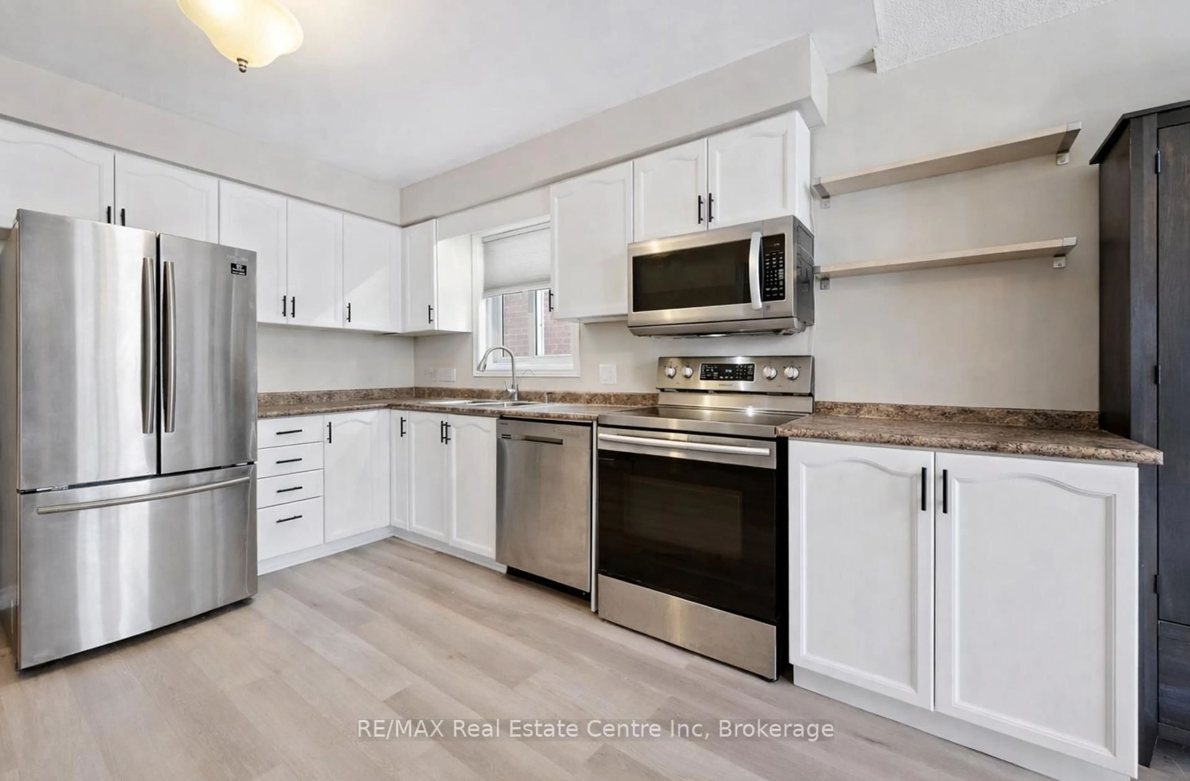 Unknown for 42 Tara Cres, Kitchener Ontario N2E 3K9