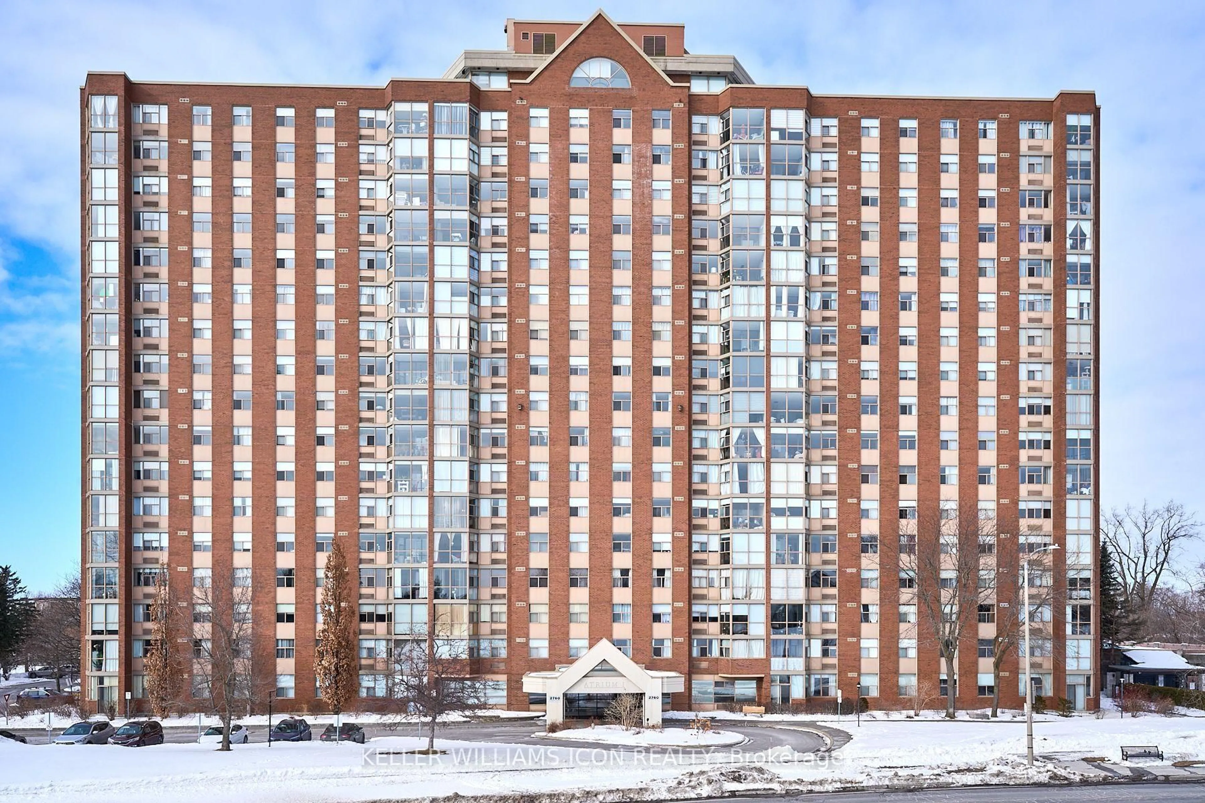 Indoor foyer for 2760 CAROUSEL Cres #1011, Ottawa Ontario K1T 2N4