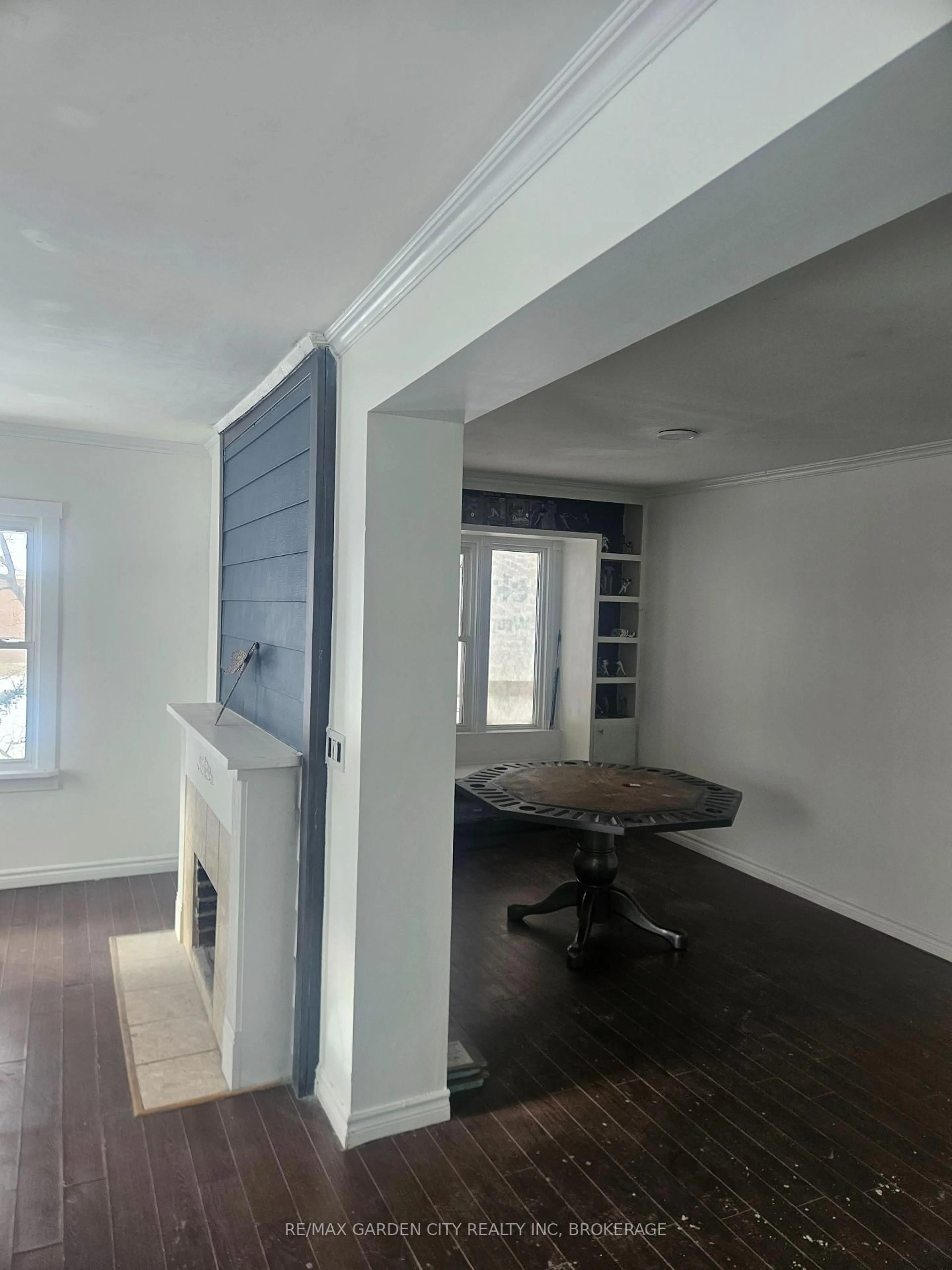 A pic of a room for 13 ROCKWOOD Ave, St. Catharines Ontario L2P 1E4