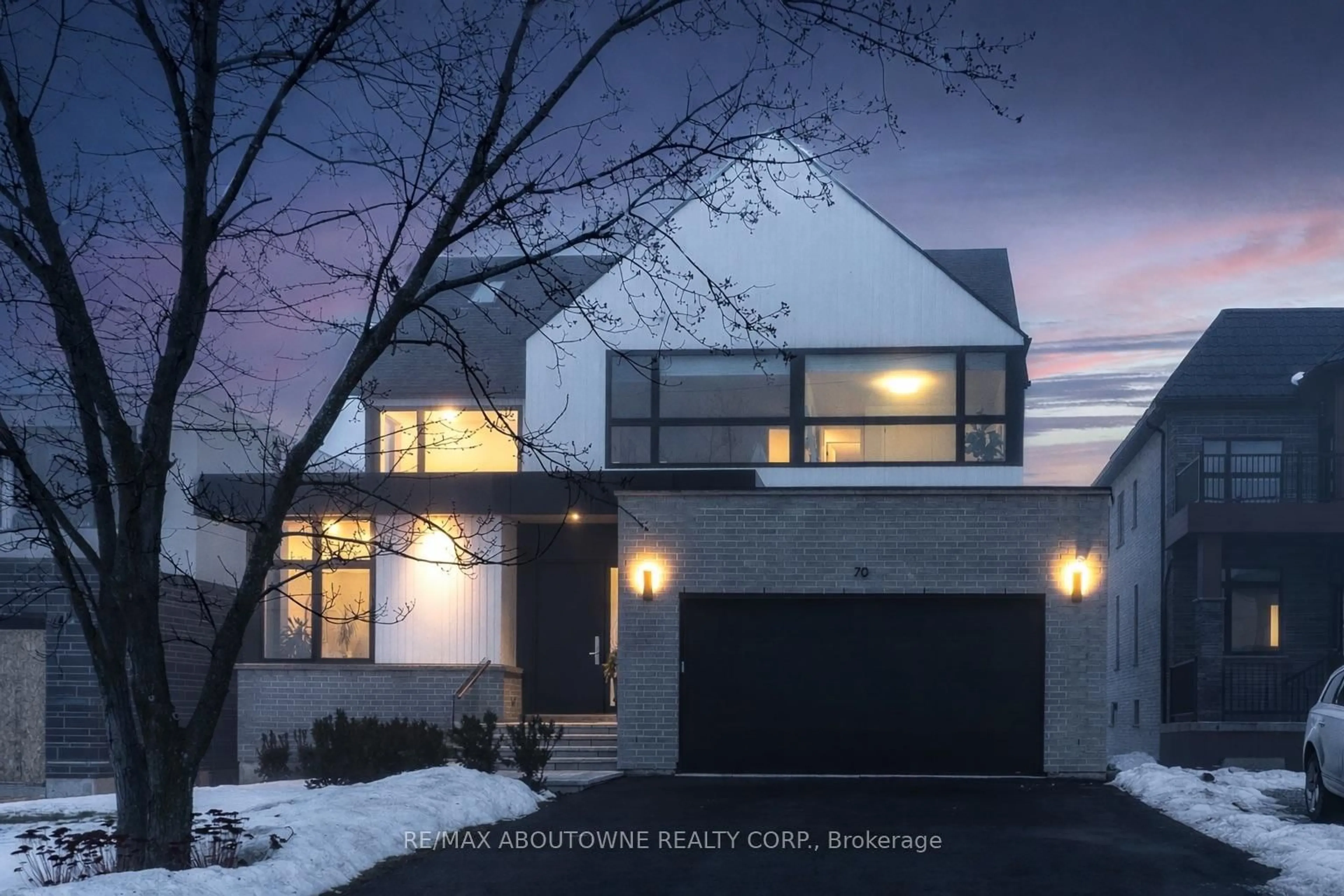 Home with brick exterior material, street for 70 Upper Mount Albion Rd, Hamilton Ontario L8J 2S1