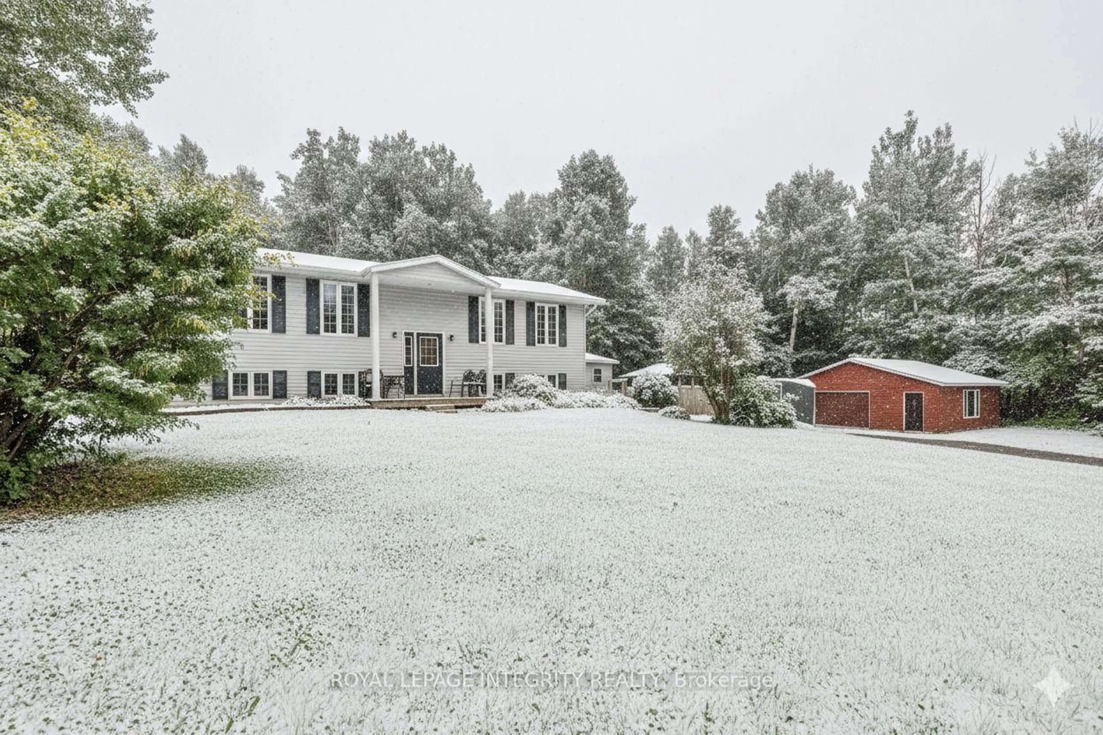 A pic from outside/outdoor area/front of a property/back of a property/a pic from drone, mountain view for 17372 Cameron Rd, South Stormont Ontario K0C 2A0