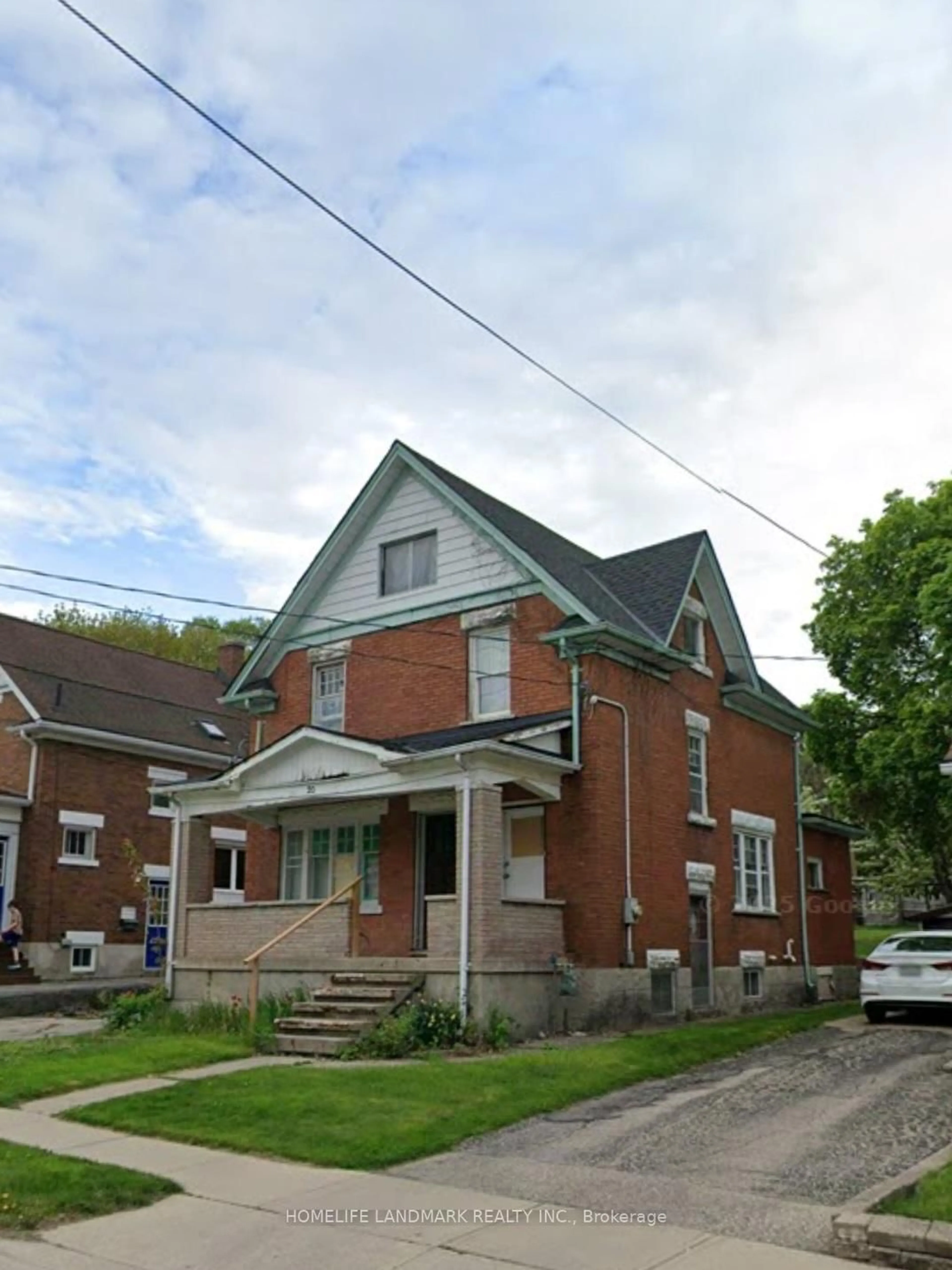 Home with brick exterior material, building for 20 Cherry St, Kitchener Ontario N2G 2C5
