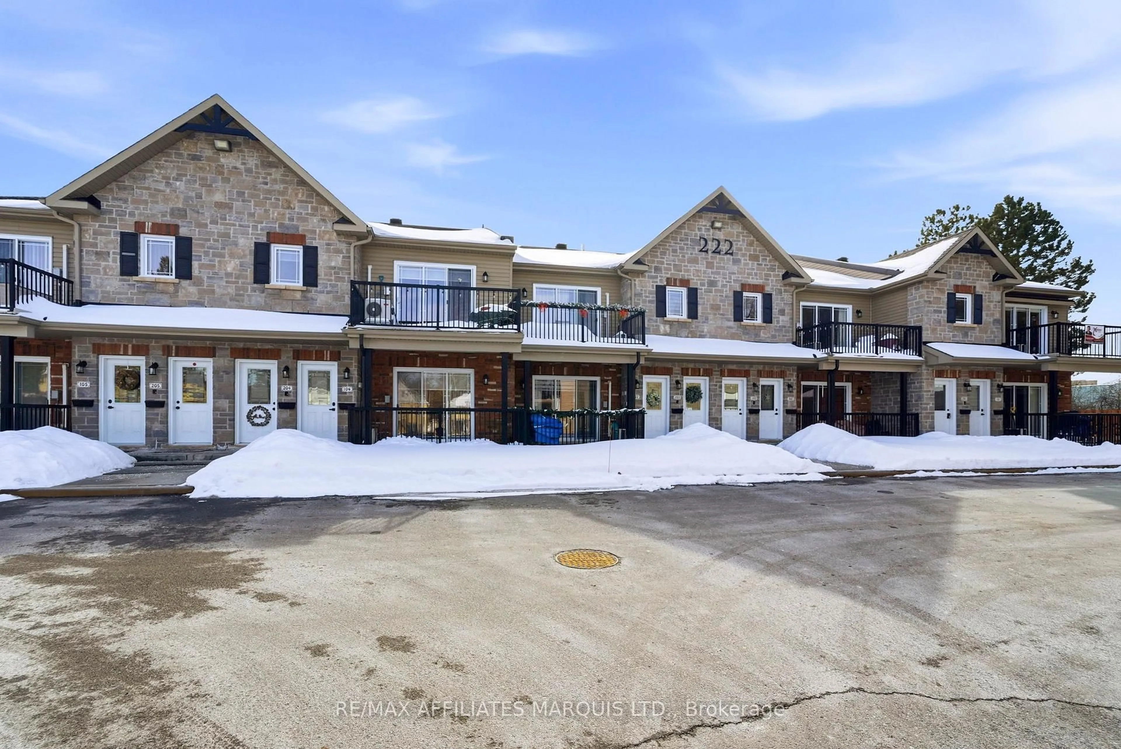 Unknown for 222 First St #202, Cornwall Ontario K6H 0G2