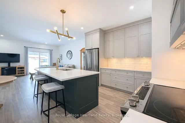 20 Silver Creek Rd, Huron East 5