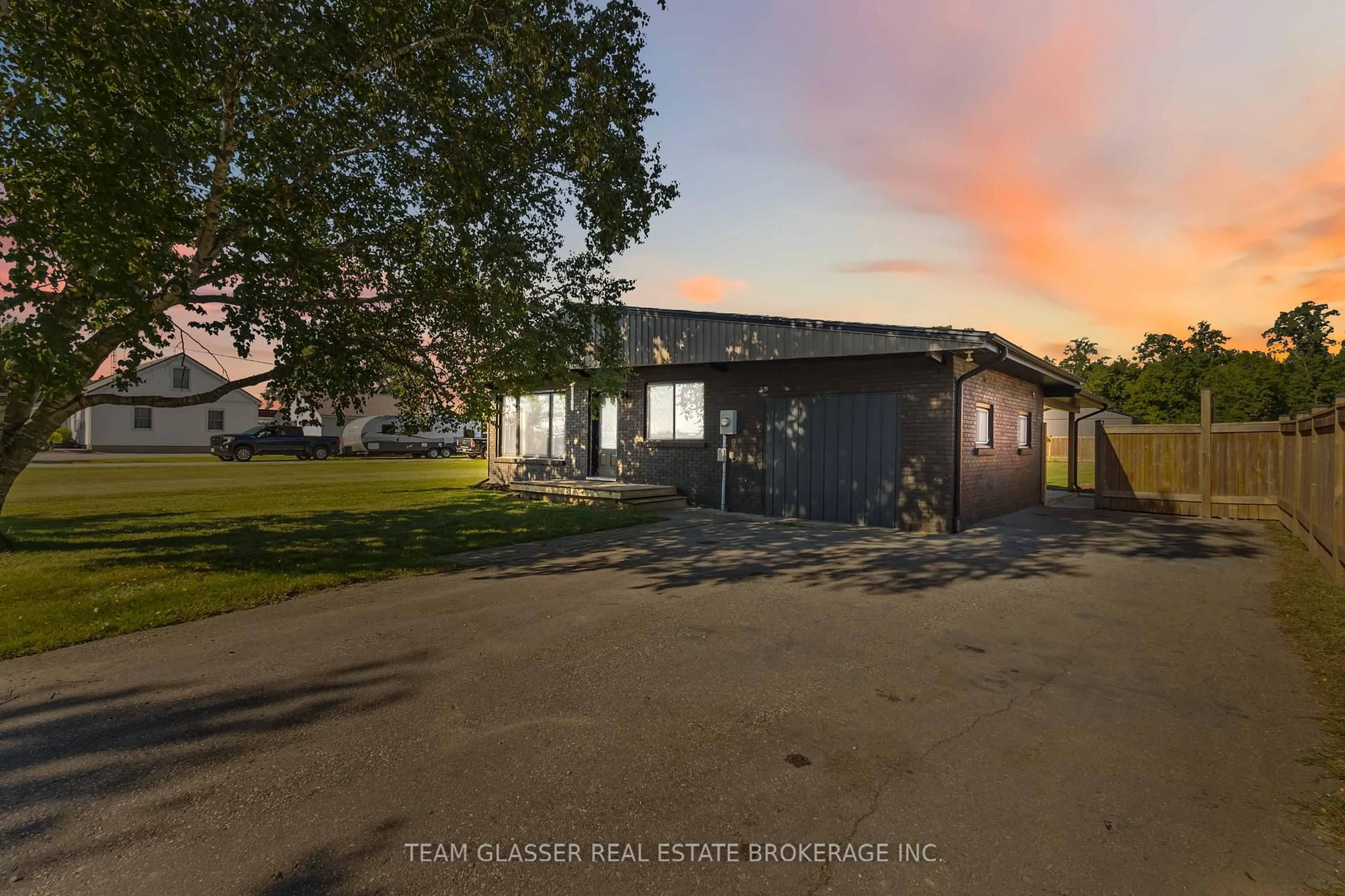 A pic from outside/outdoor area/front of a property/back of a property/a pic from drone, unknown for 11241 IMPERIAL Rd, Malahide Ontario N5H 2R3