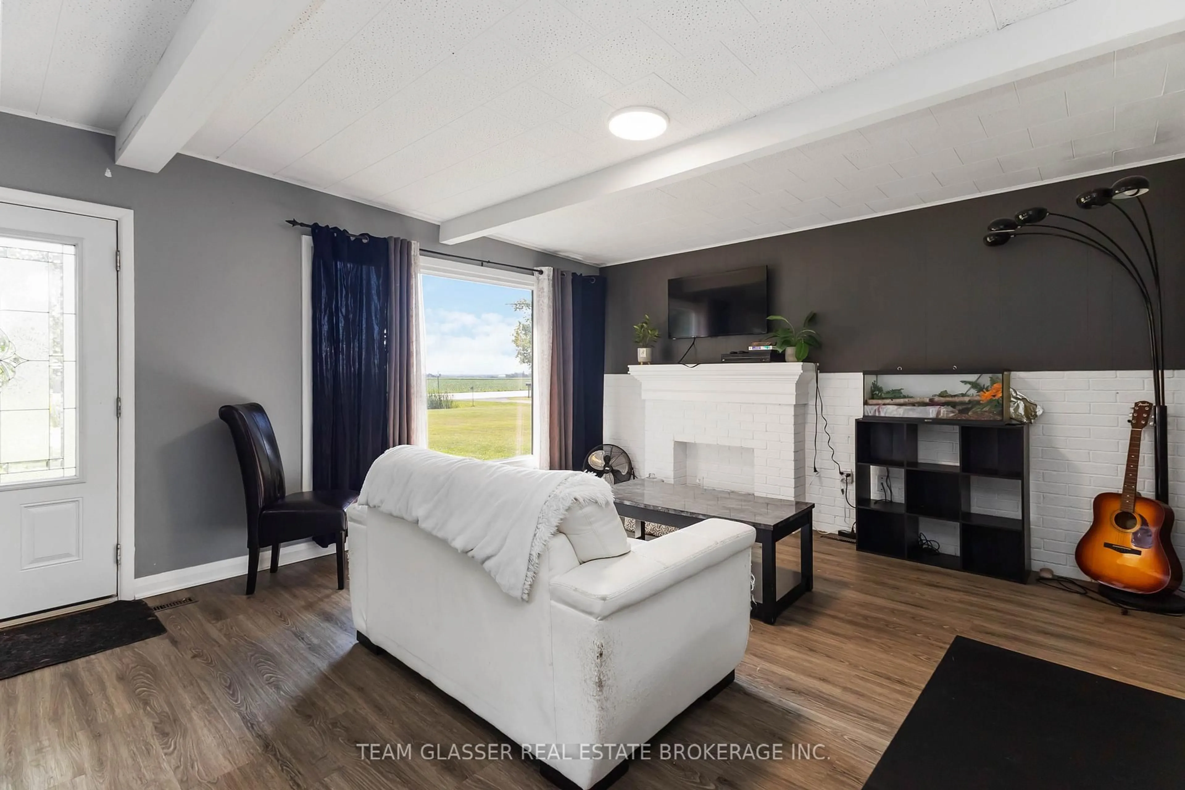 Living room with furniture, unknown for 11241 IMPERIAL Rd, Malahide Ontario N5H 2R3