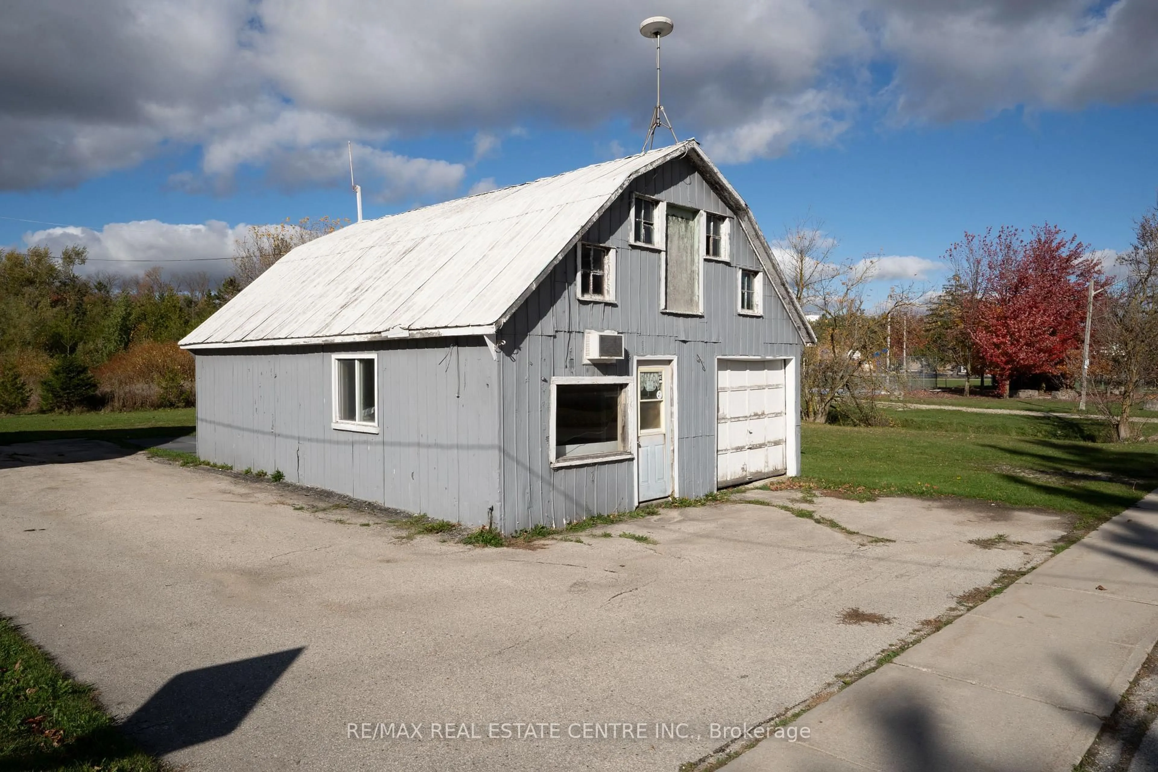 Shed for 220 Owen Sound St, Southgate Ontario N0C 1C0