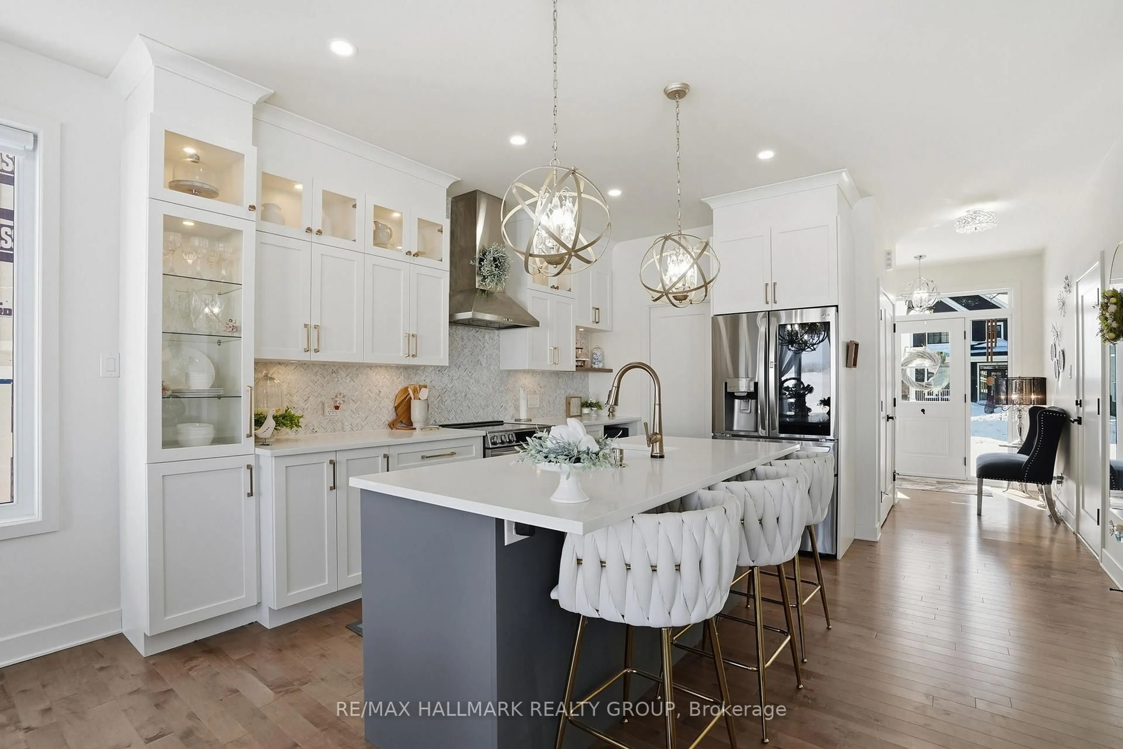 Open concept kitchen, ceramic/tile floor for 3 Arber St, Champlain Ontario K0B 1R0