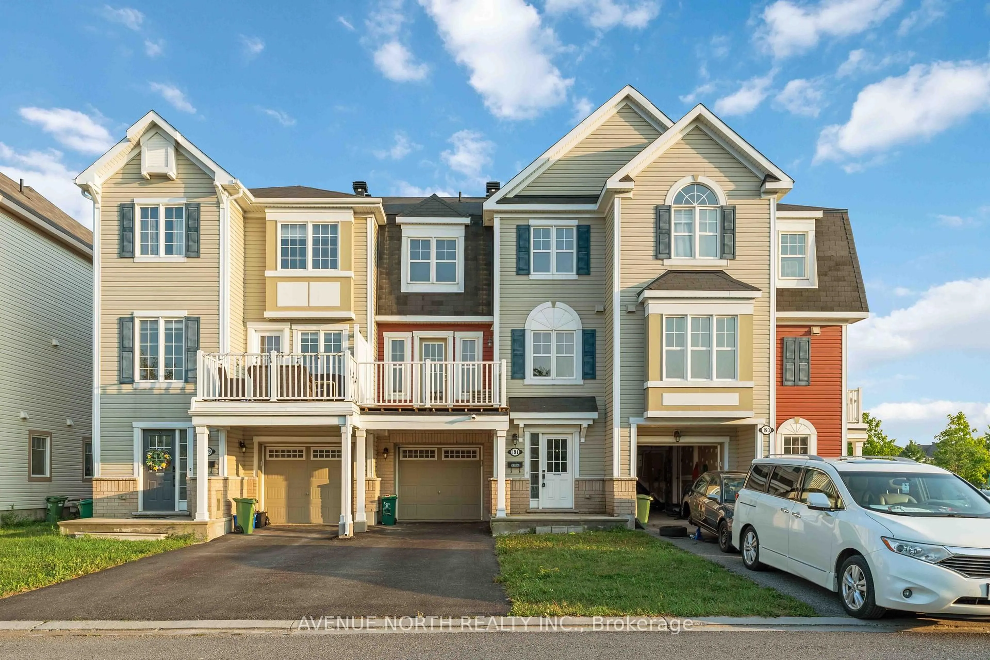 A pic from outside/outdoor area/front of a property/back of a property/a pic from drone, street for 191 Soleil Ave, Ottawa Ontario K4A 0V9