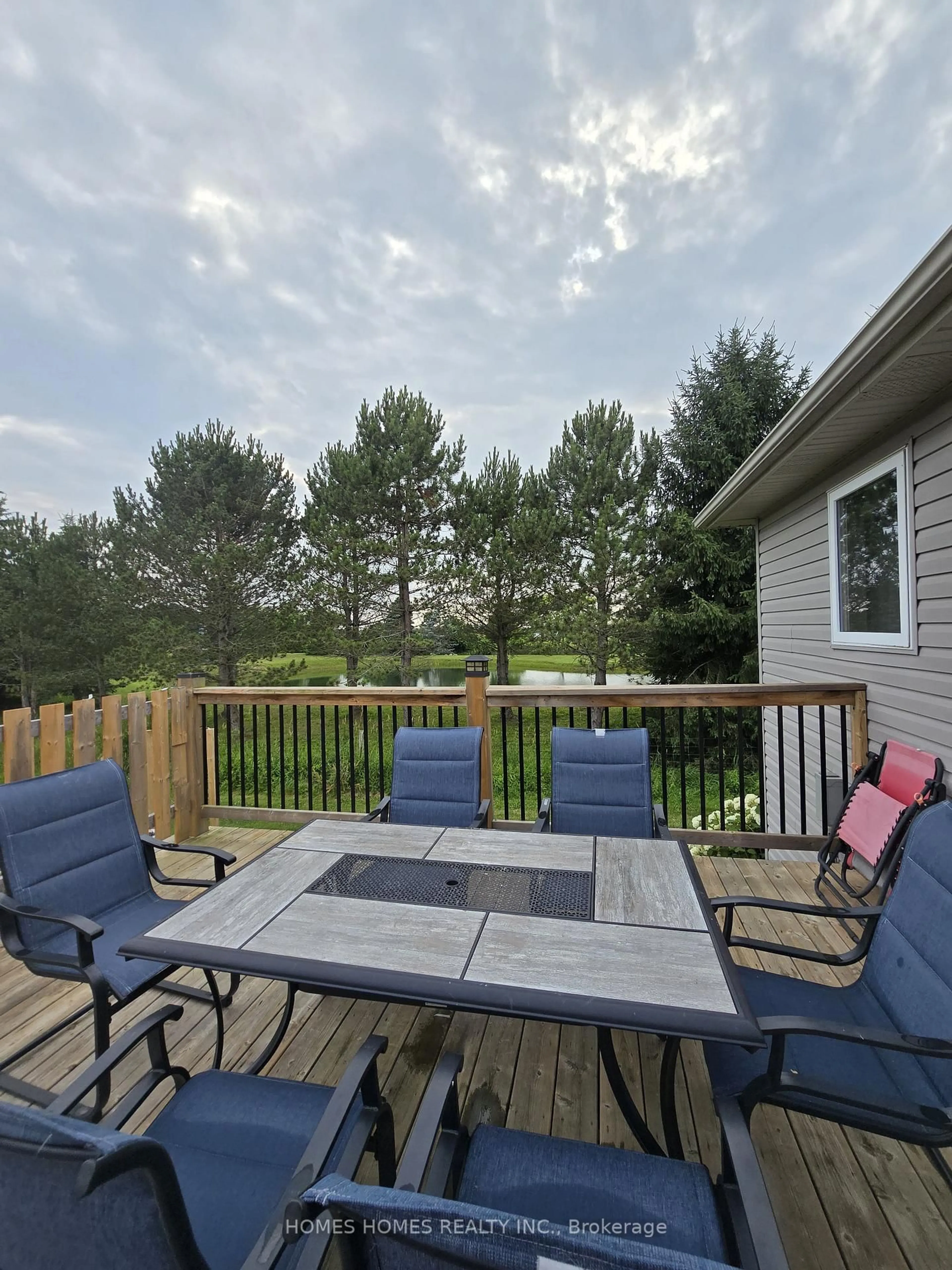 Patio, water/lake/river/ocean view for 5183 Sherkston Rd, Port Colborne Ontario L0S 1R0