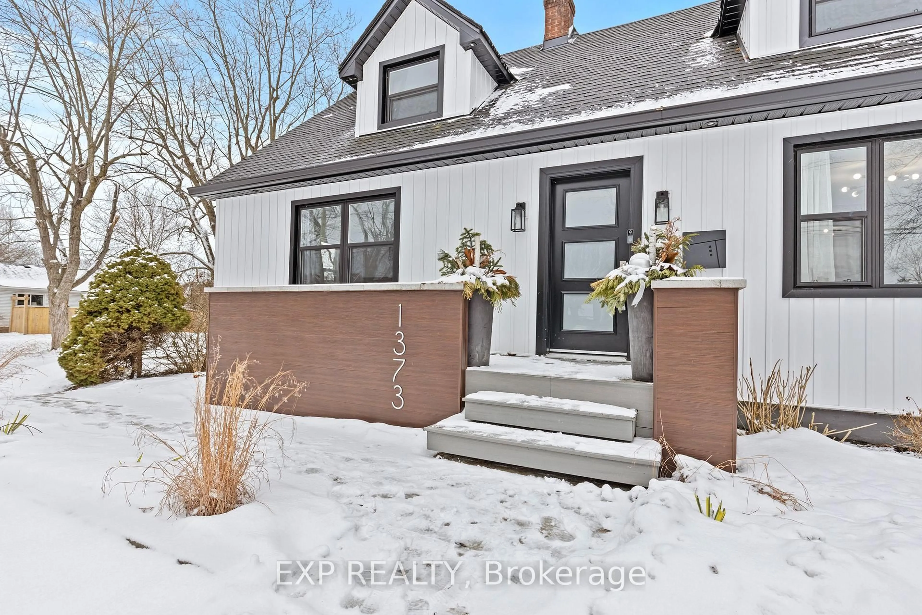 Unknown for 1373 Orchard Ave, Fort Erie Ontario L2A 3E5