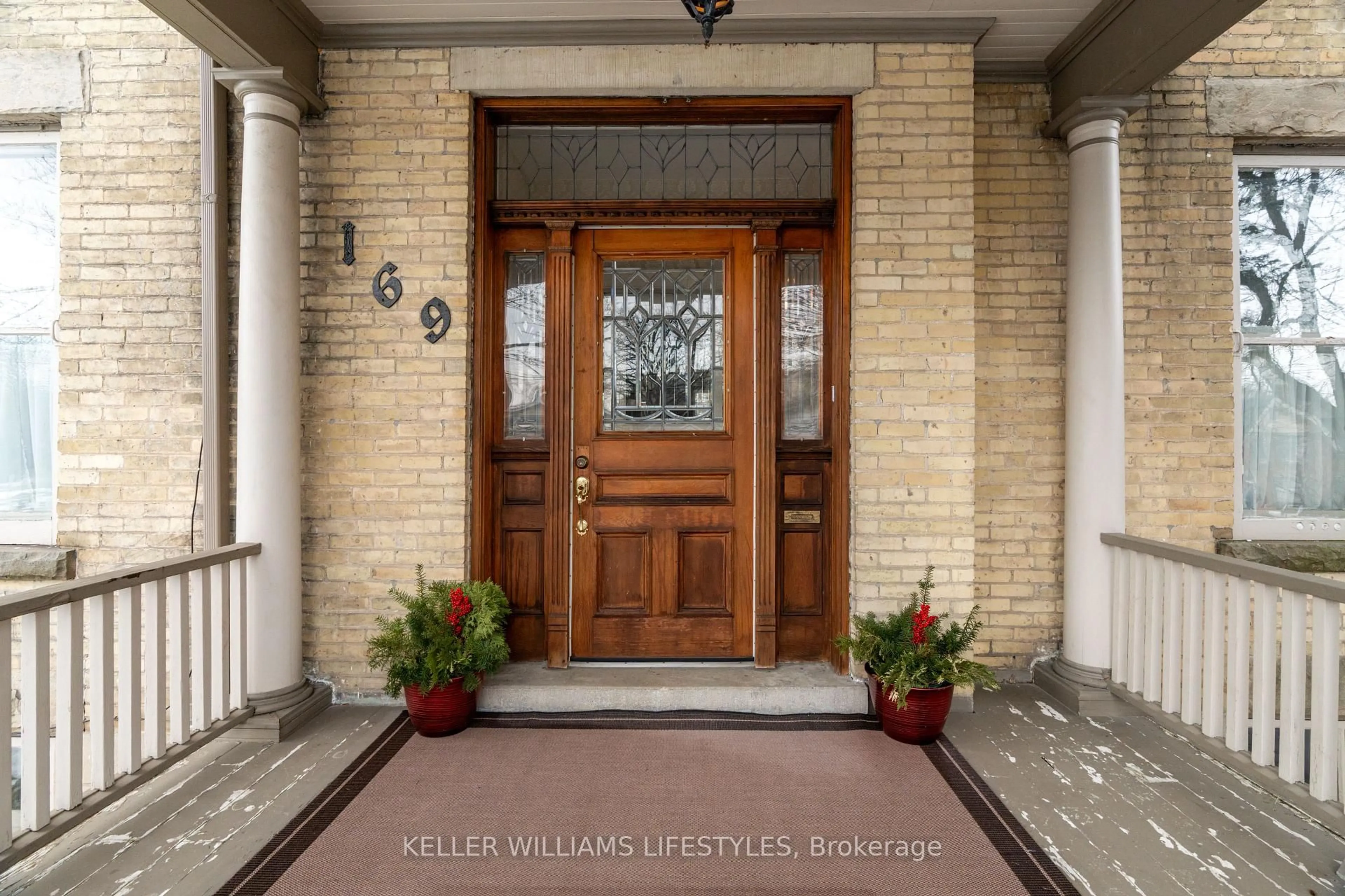 Indoor entryway for 169 Ridout St, London South Ontario N6C 3X7