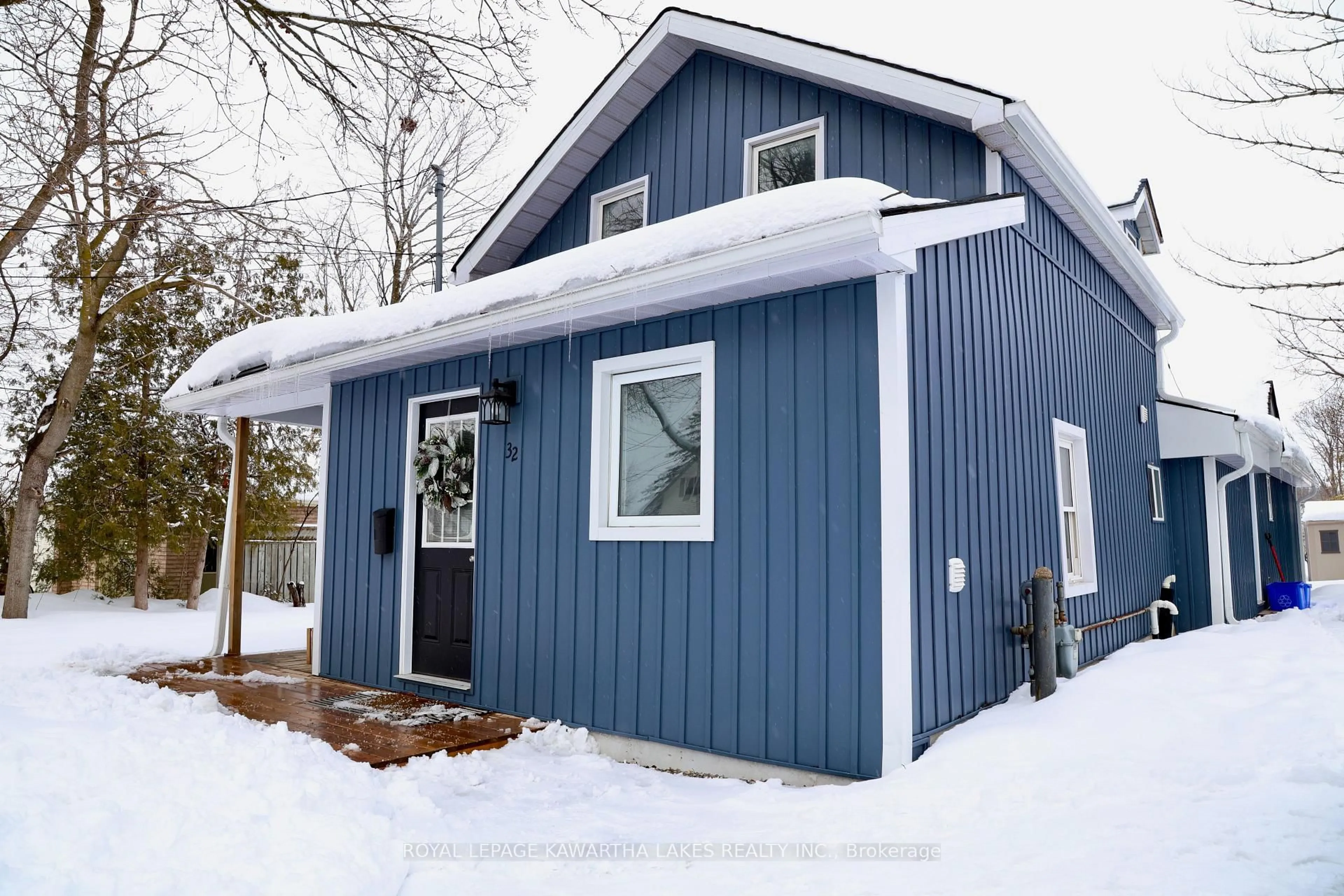 Unknown for 32 Georgian St, Kawartha Lakes Ontario K9V 2E6