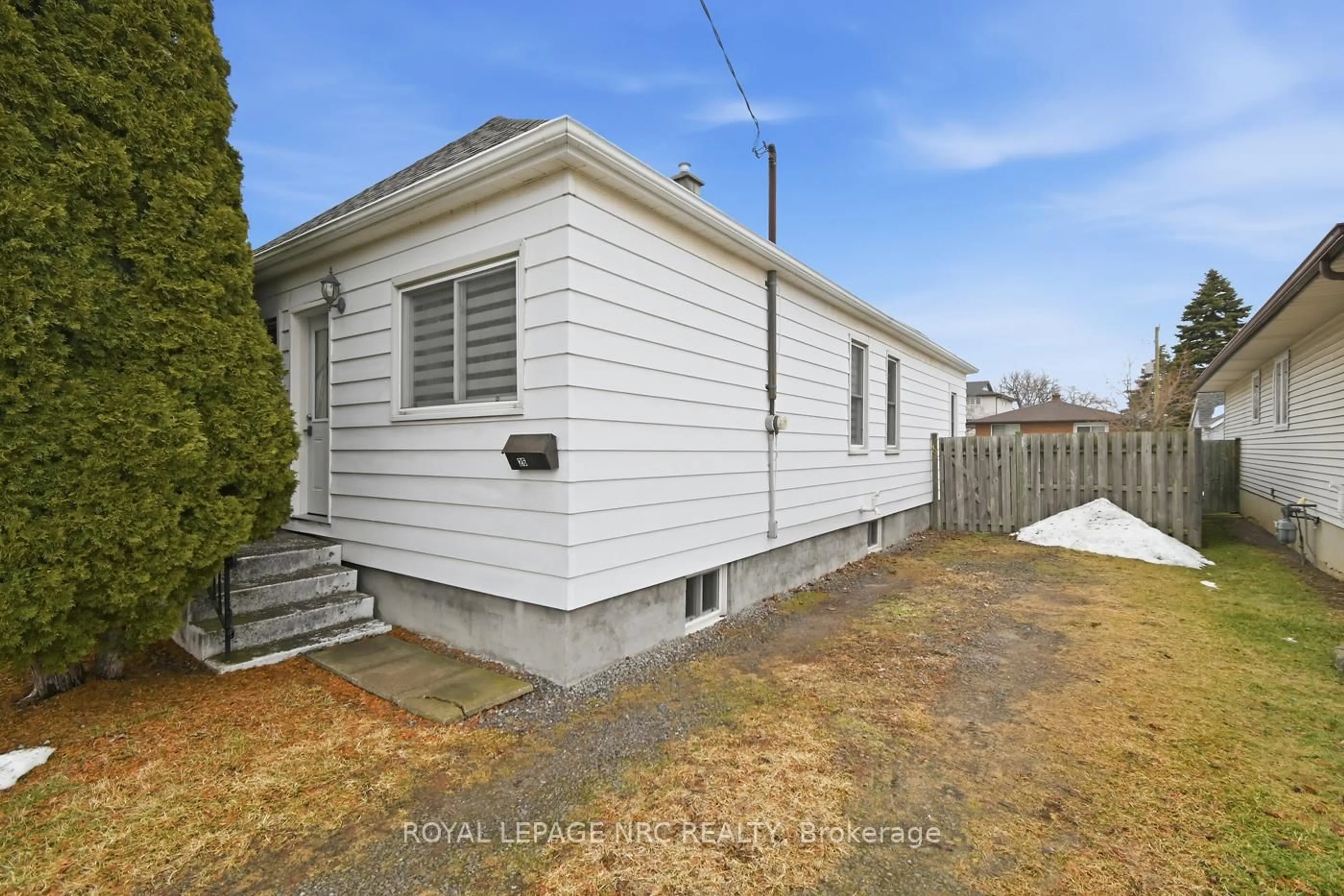 Unknown for 26 Kent St, St. Catharines Ontario L2S 1H2