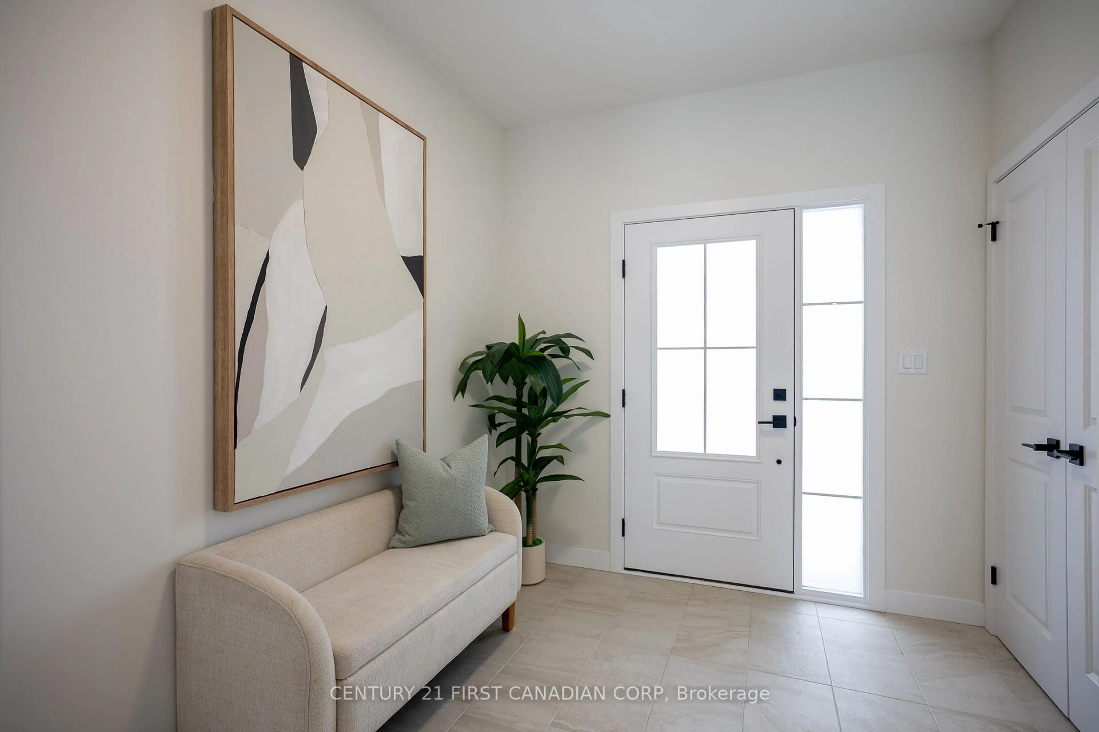 Indoor entryway for 4273 Calhoun Way, London South Ontario N6P 1J9