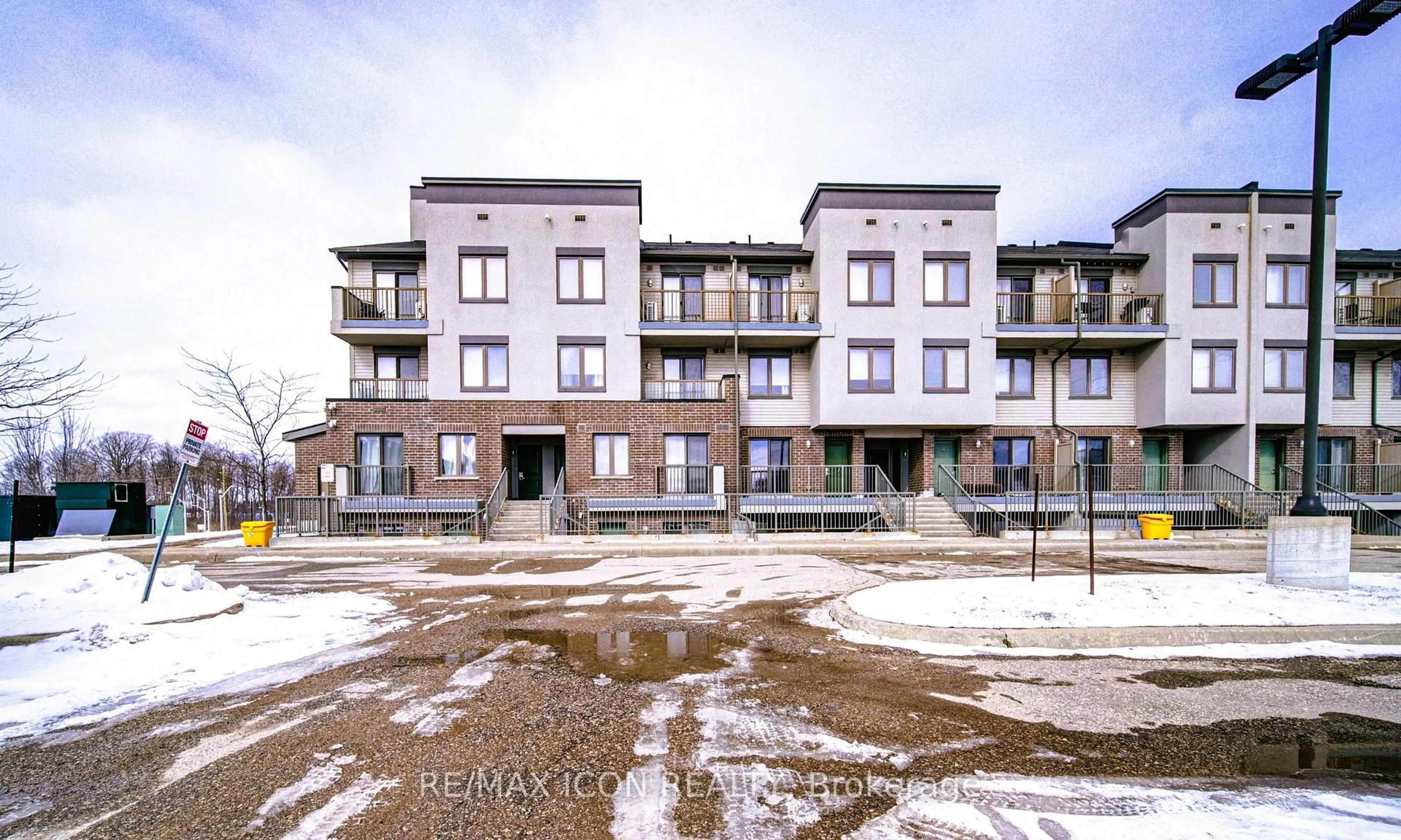 Unknown for 350 Fisher Mills Rd #29, Cambridge Ontario N3C 0G8