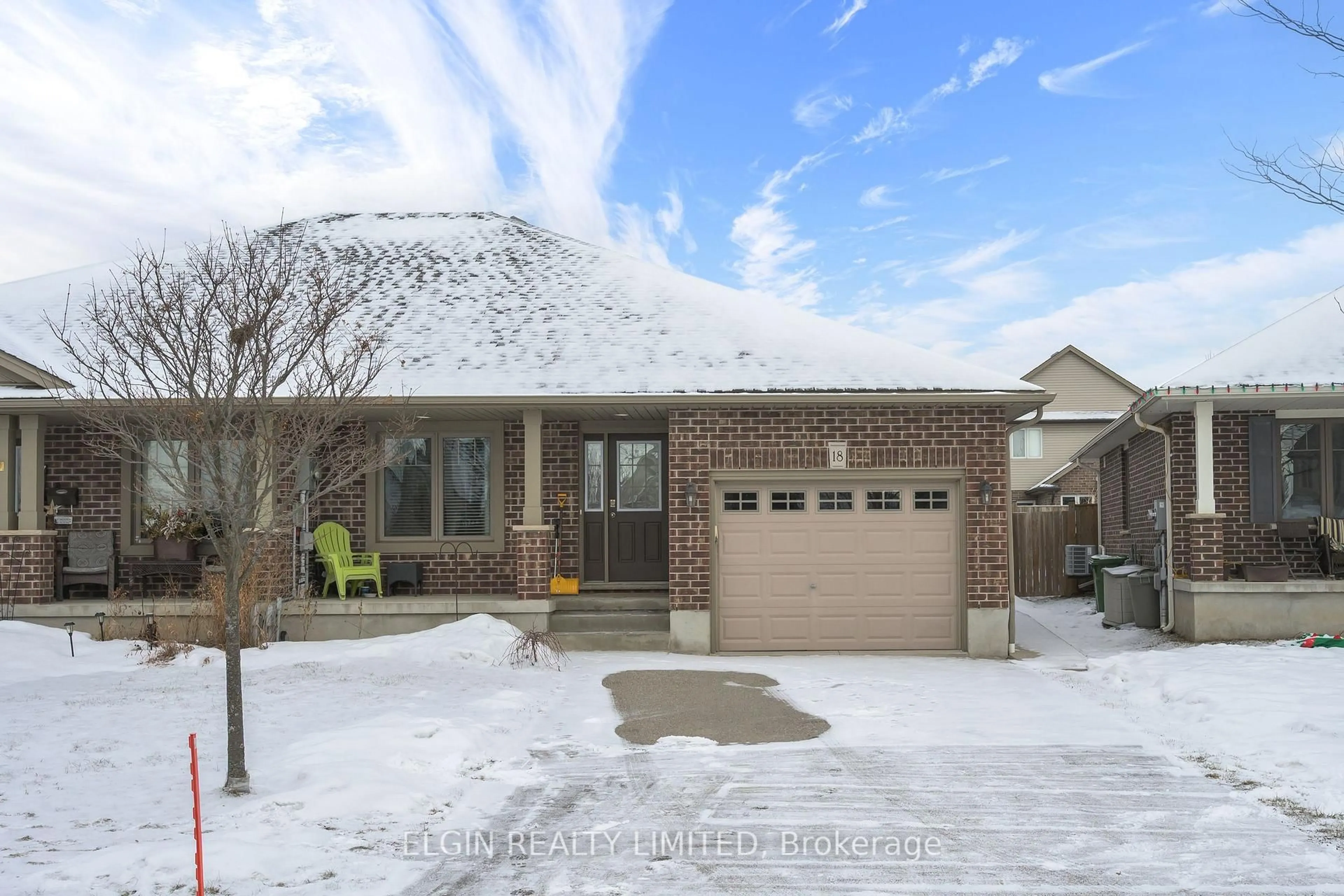 Home with brick exterior material, street for 18 Cardinal Crt, St. Thomas Ontario N5P 0C5