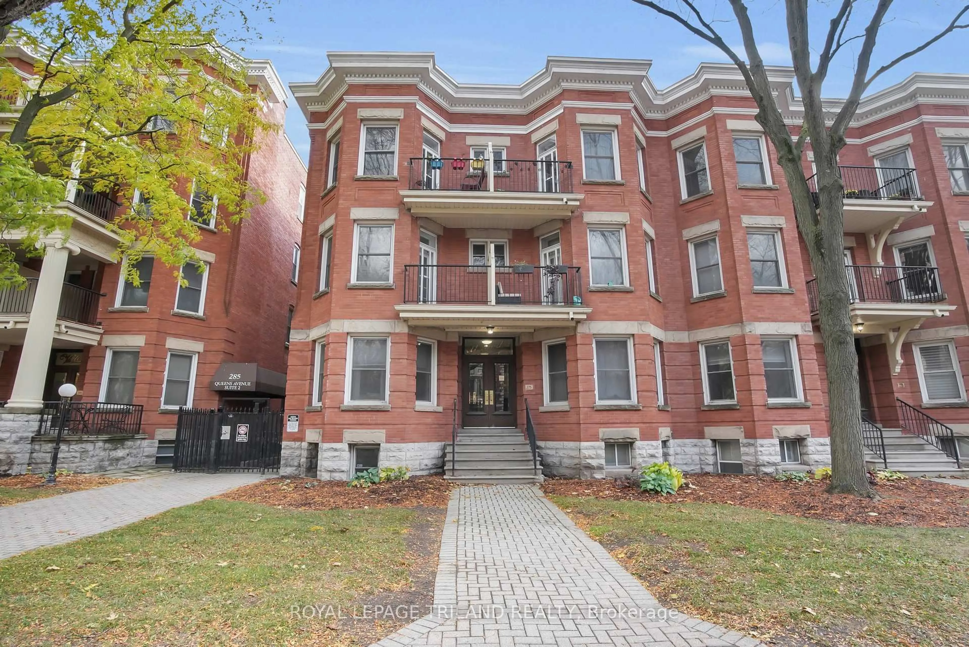 Home with brick exterior material, building for 275 Queens Ave #204, London East Ontario N6B 1X2