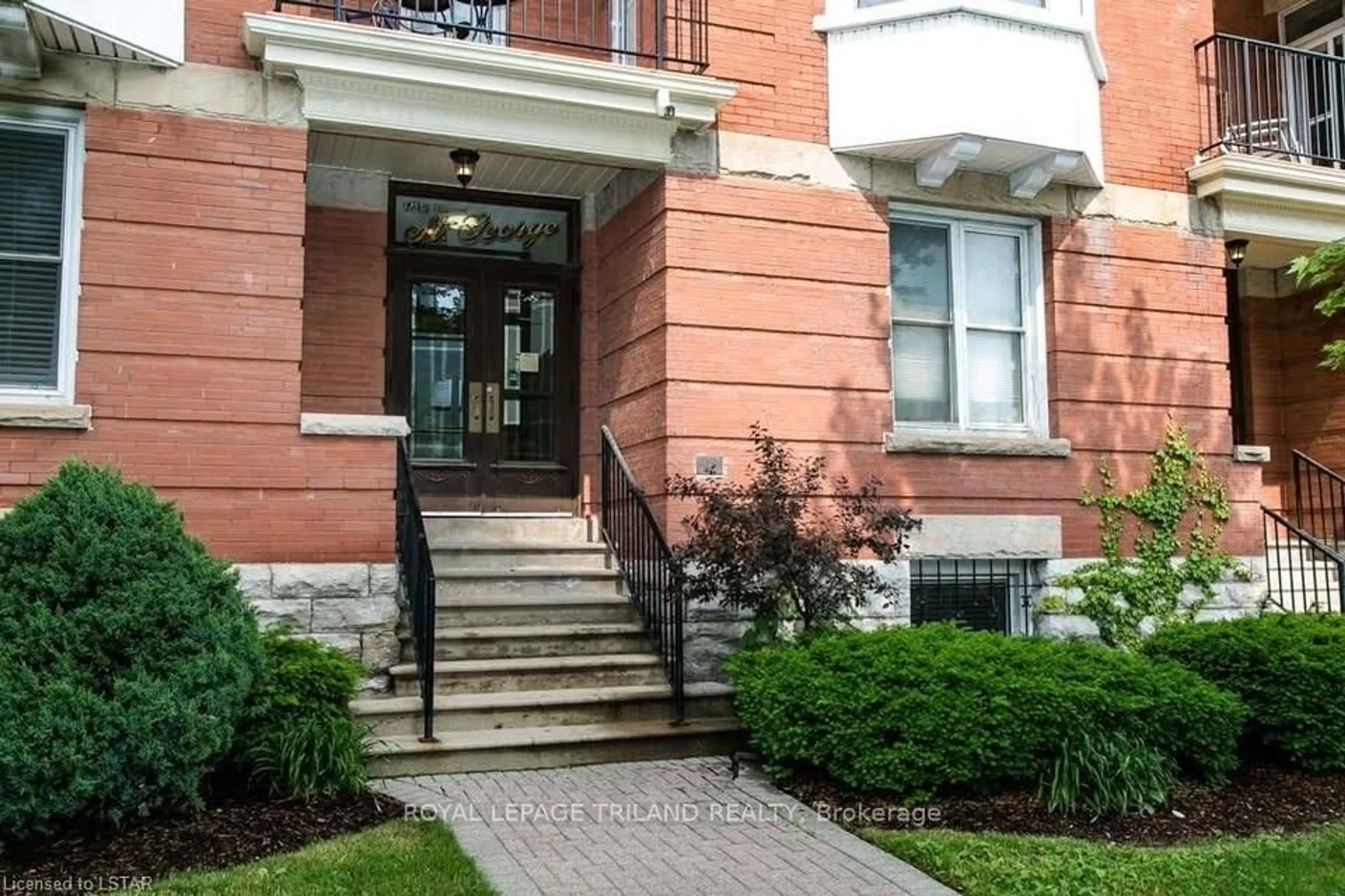 Unknown for 275 Queens Ave #204, London East Ontario N6B 1X2