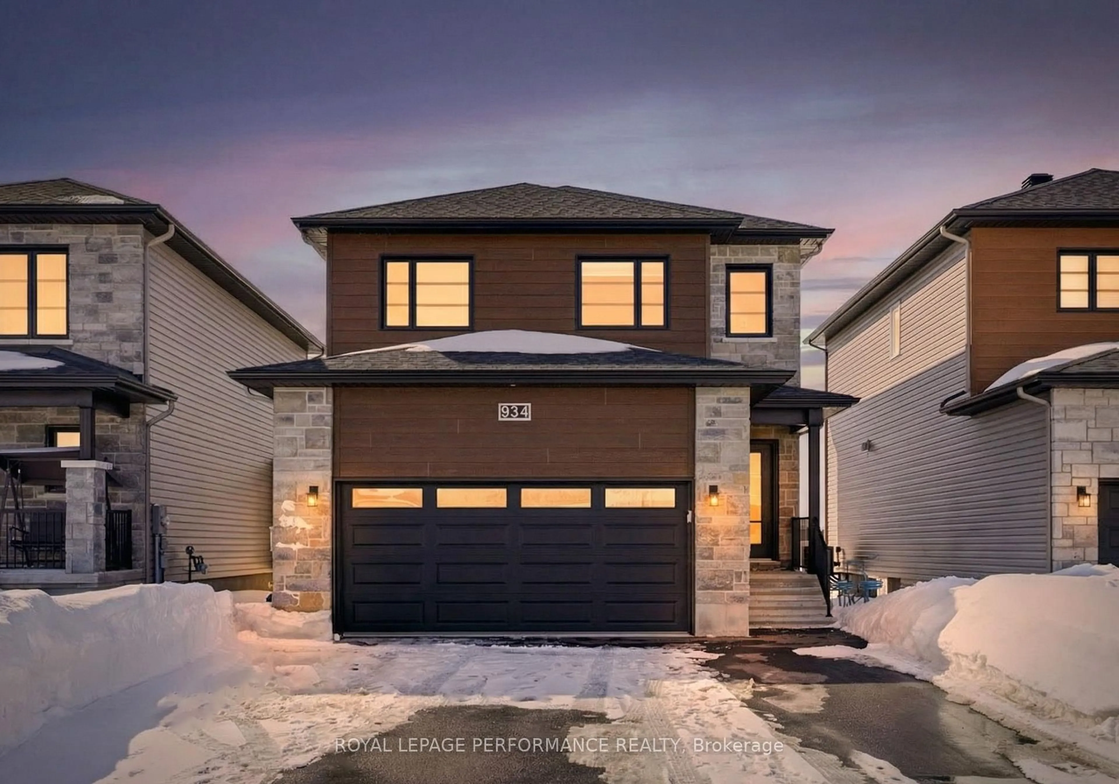 Home with brick exterior material, street for 934 Chablis Cres, Russell Ontario K0A 1W0