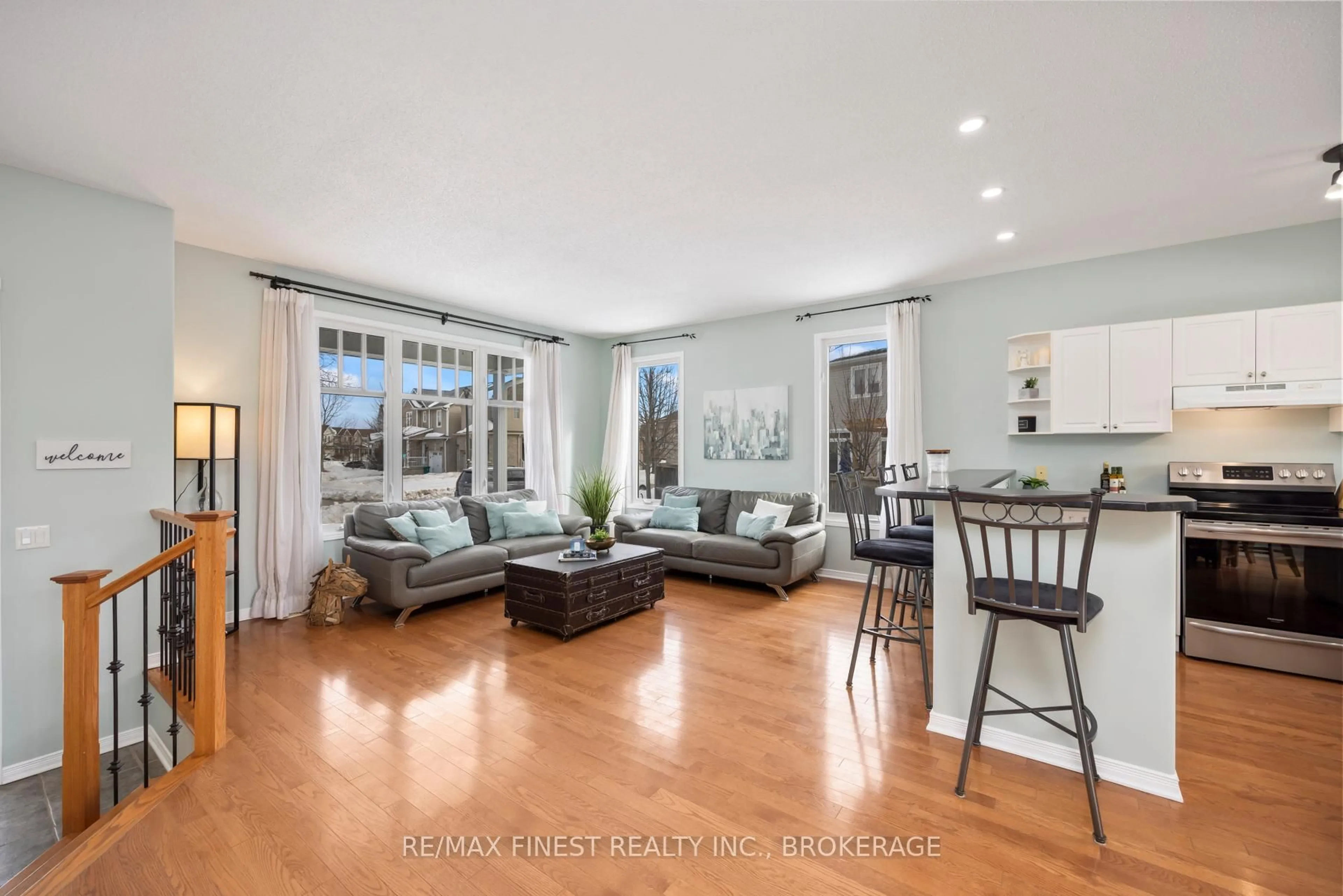 Living room with furniture, unknown for 513 McCallum St, Kingston Ontario K7K 0B2