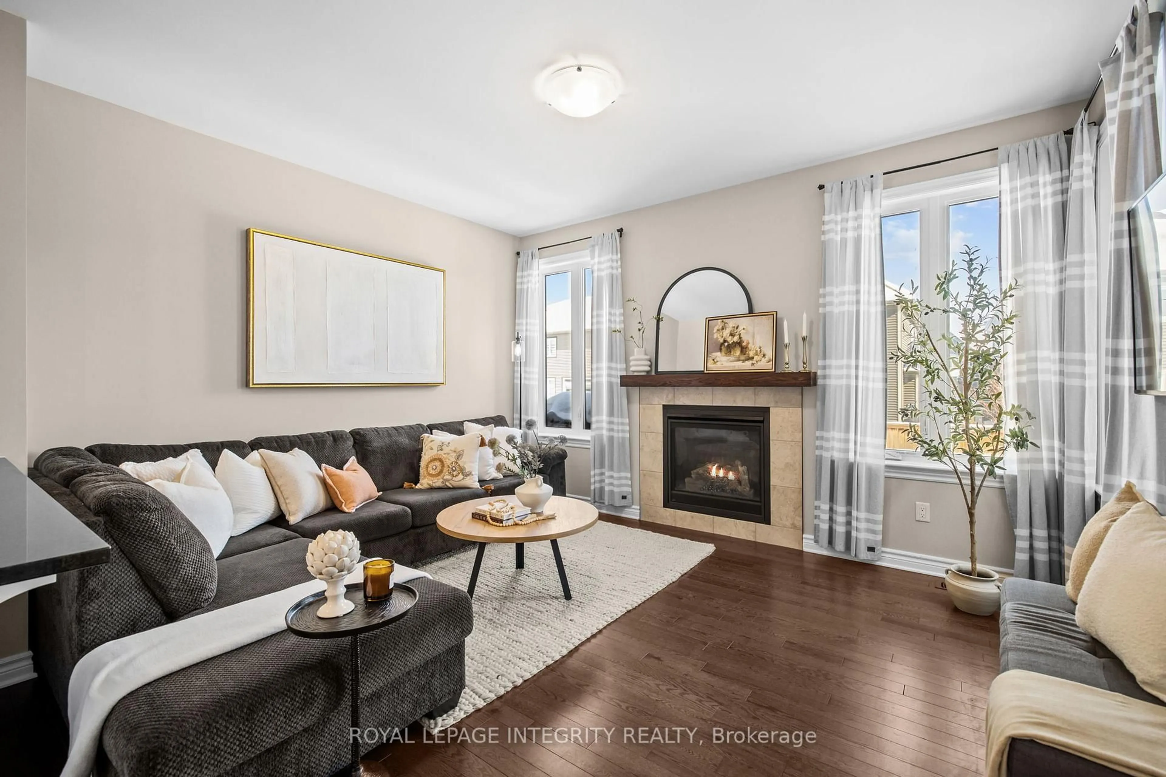 Living room with furniture, unknown for 696 Vivera Pl, Ottawa Ontario K2S 2N1